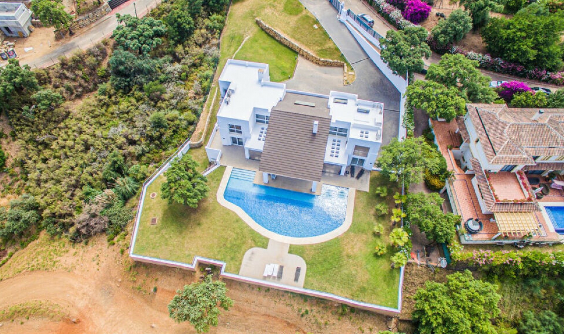 Resale - House -
La Mairena