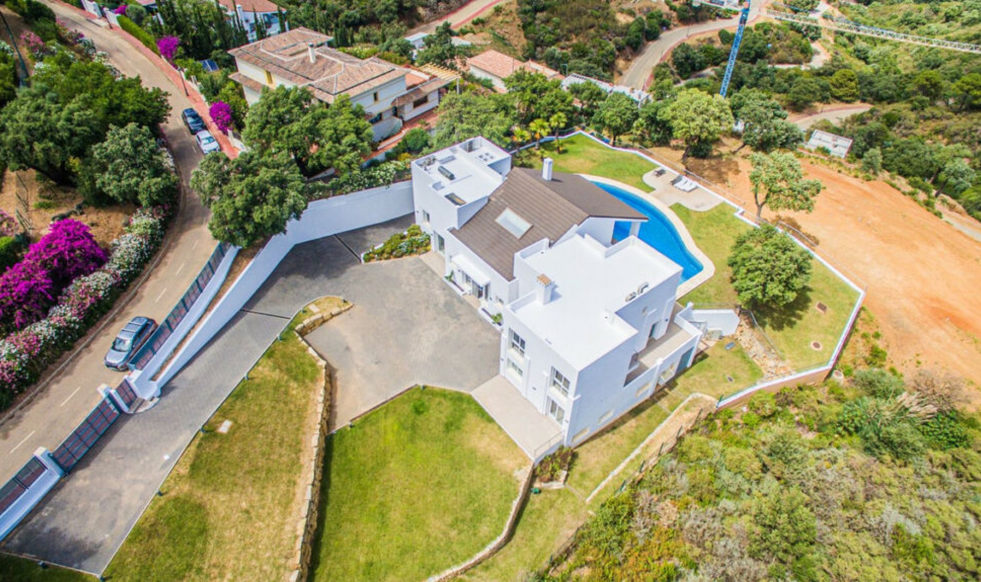 Resale - House -
La Mairena