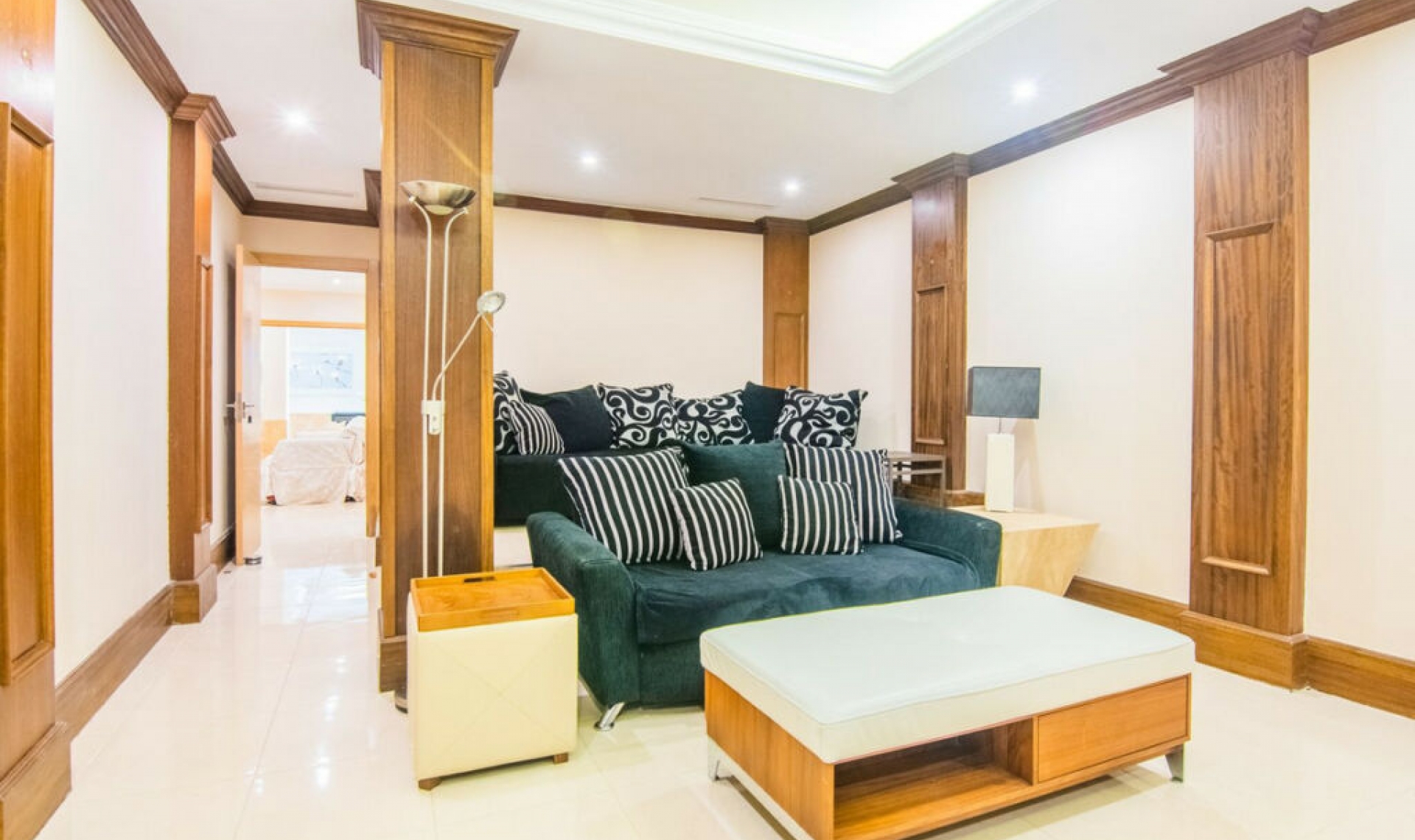 Resale - House -
La Mairena