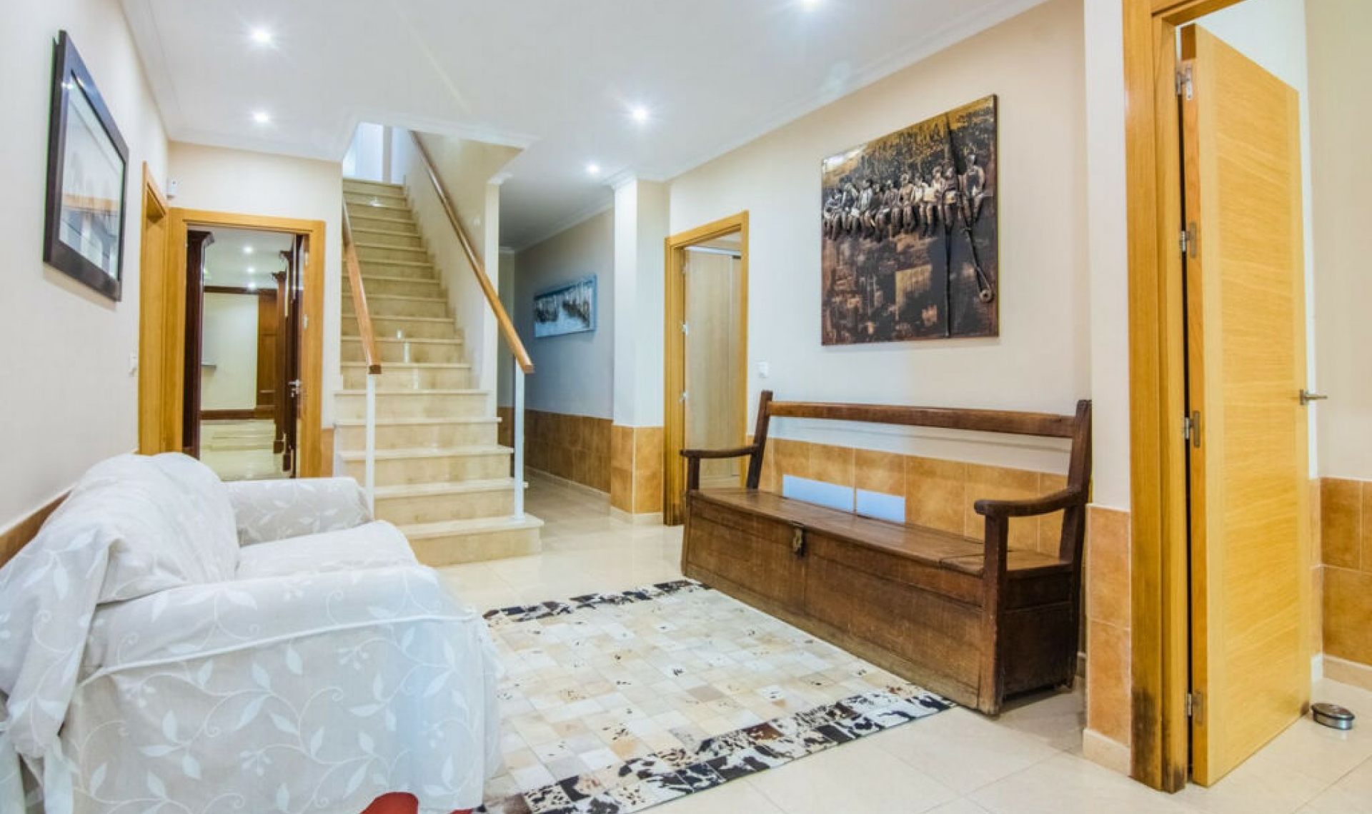 Resale - House -
La Mairena