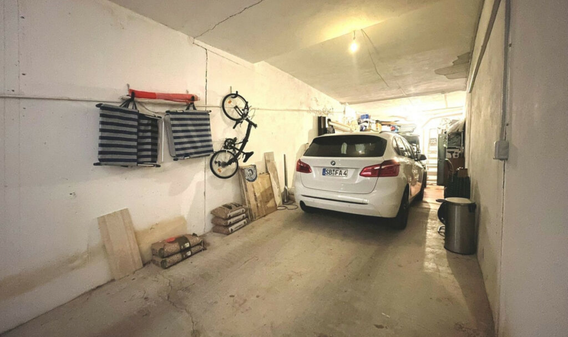 Resale - House -
La Mairena