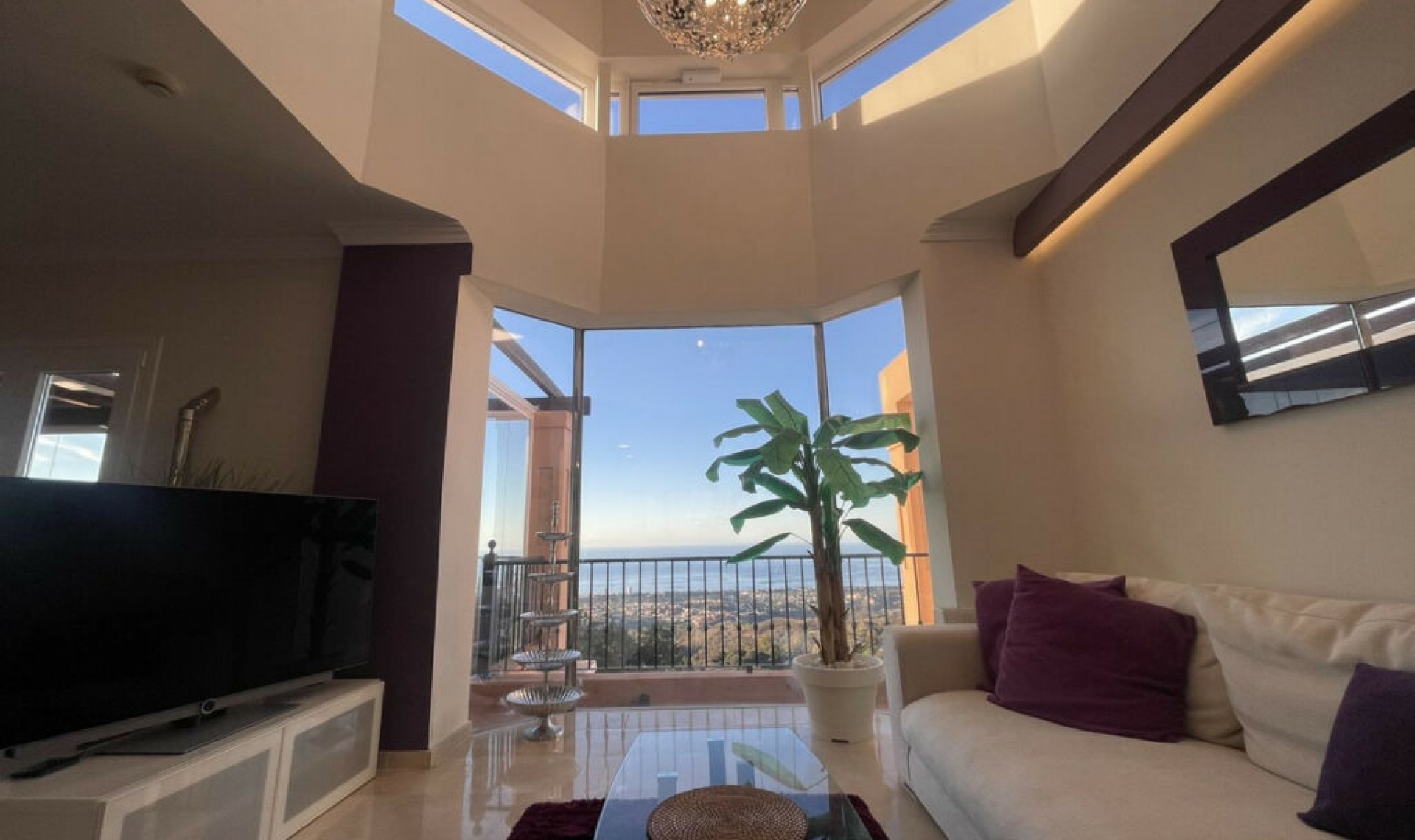 Resale - House -
La Mairena