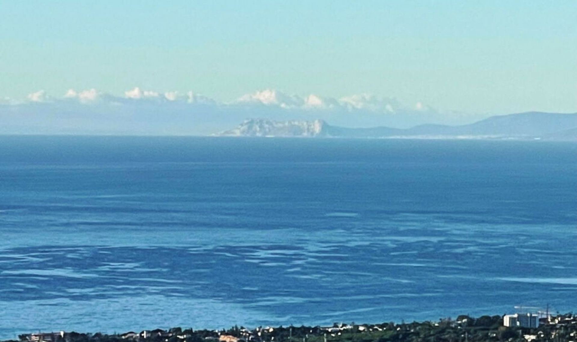 Resale - House -
La Mairena