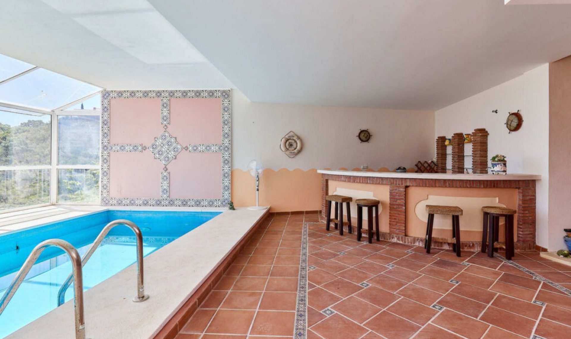Resale - House -
La Mairena