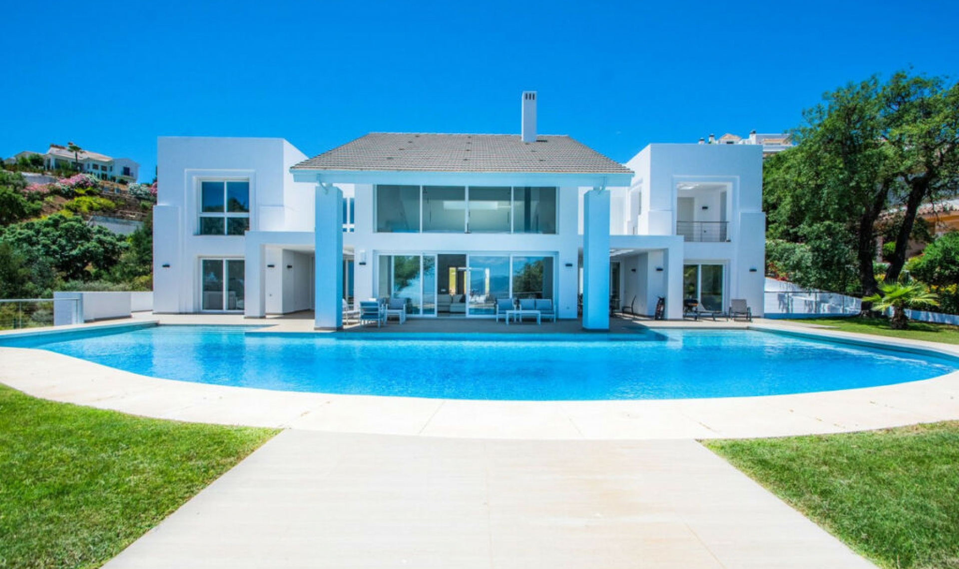 Resale - House -
La Mairena