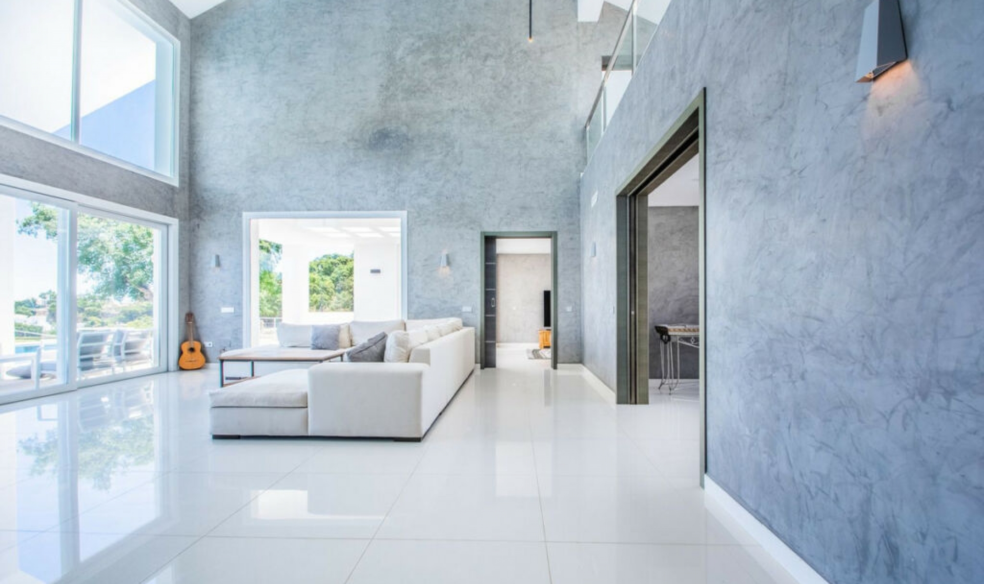 Resale - House -
La Mairena