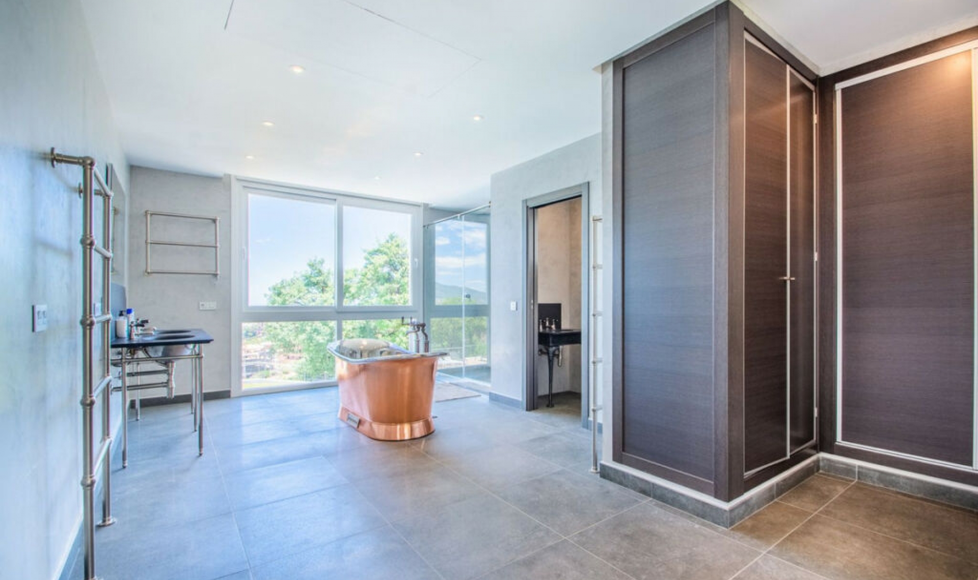 Resale - House -
La Mairena