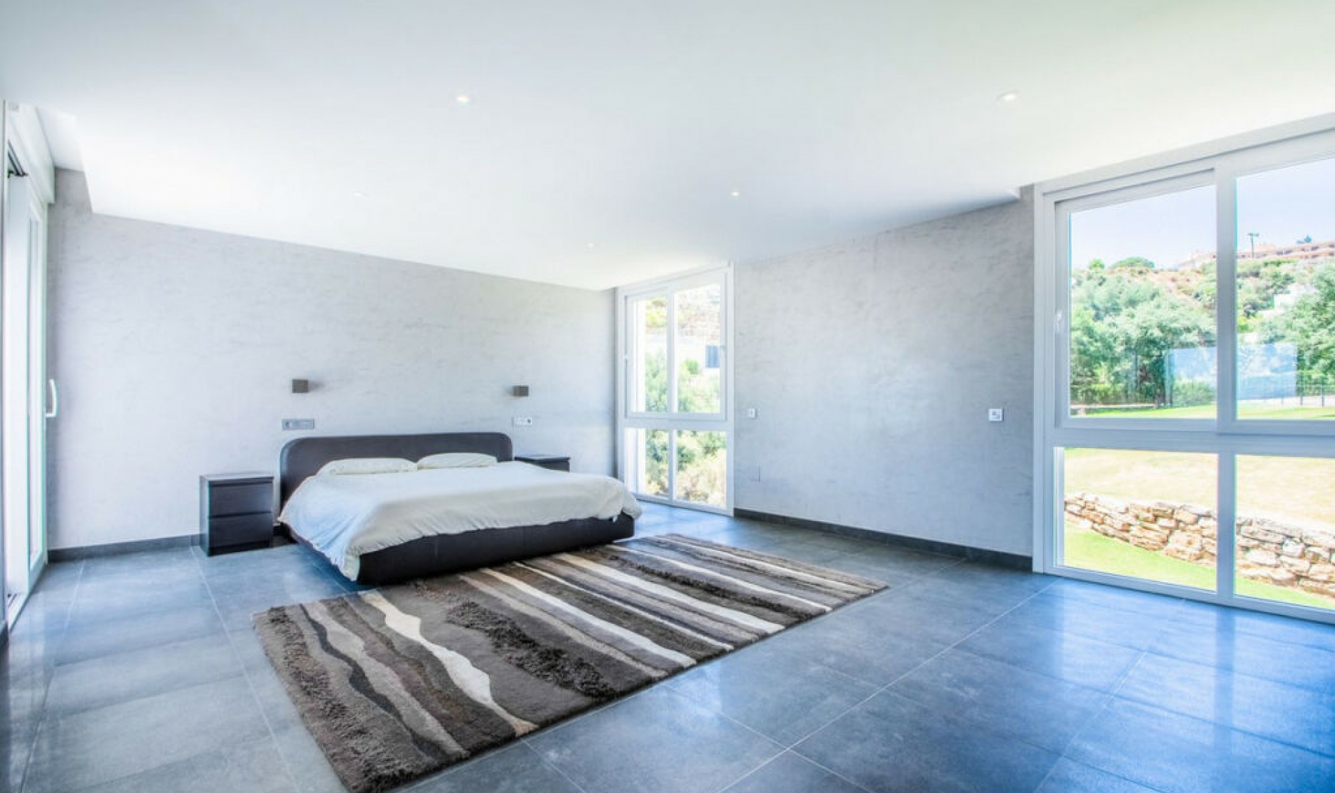 Resale - House -
La Mairena