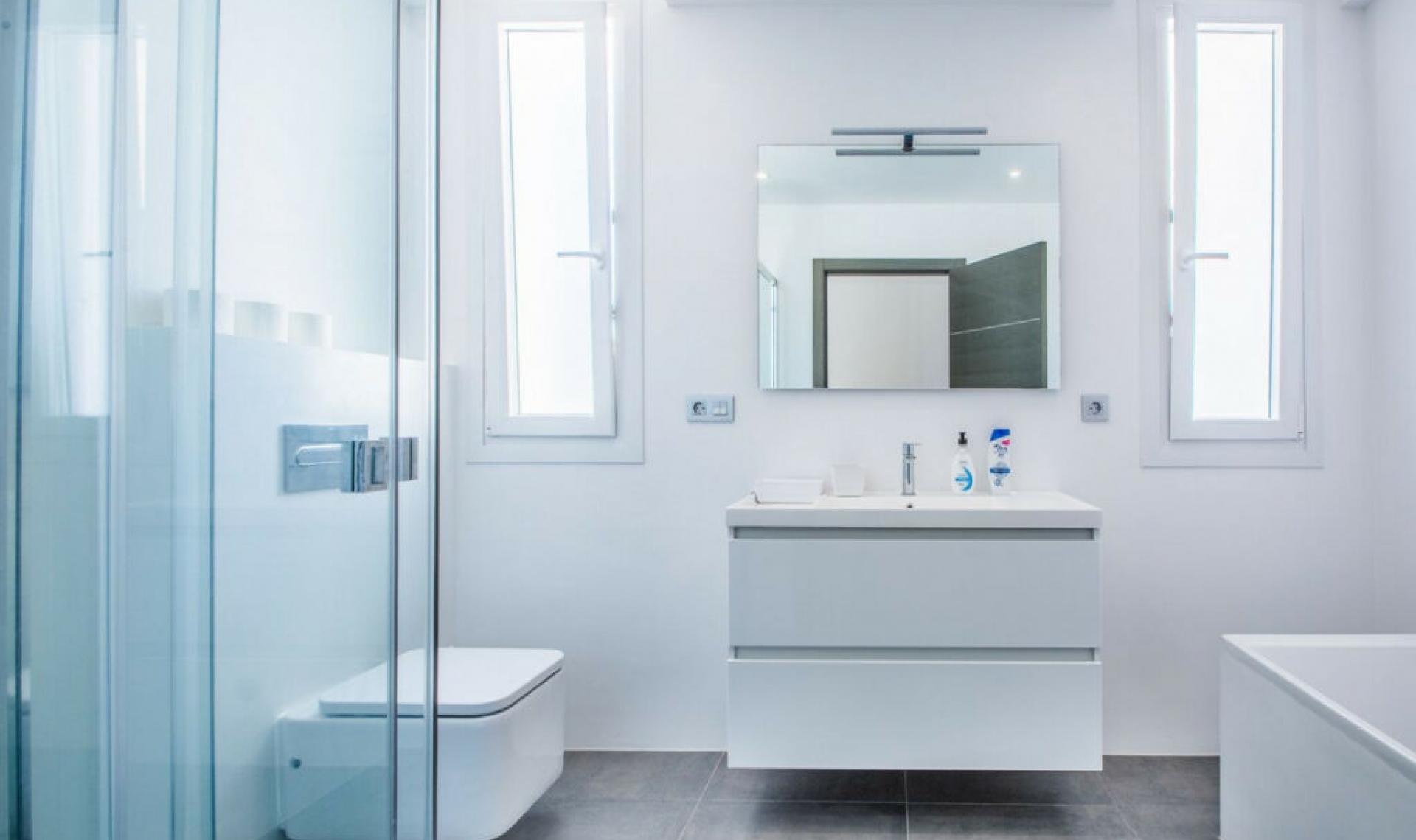 Resale - House -
La Mairena