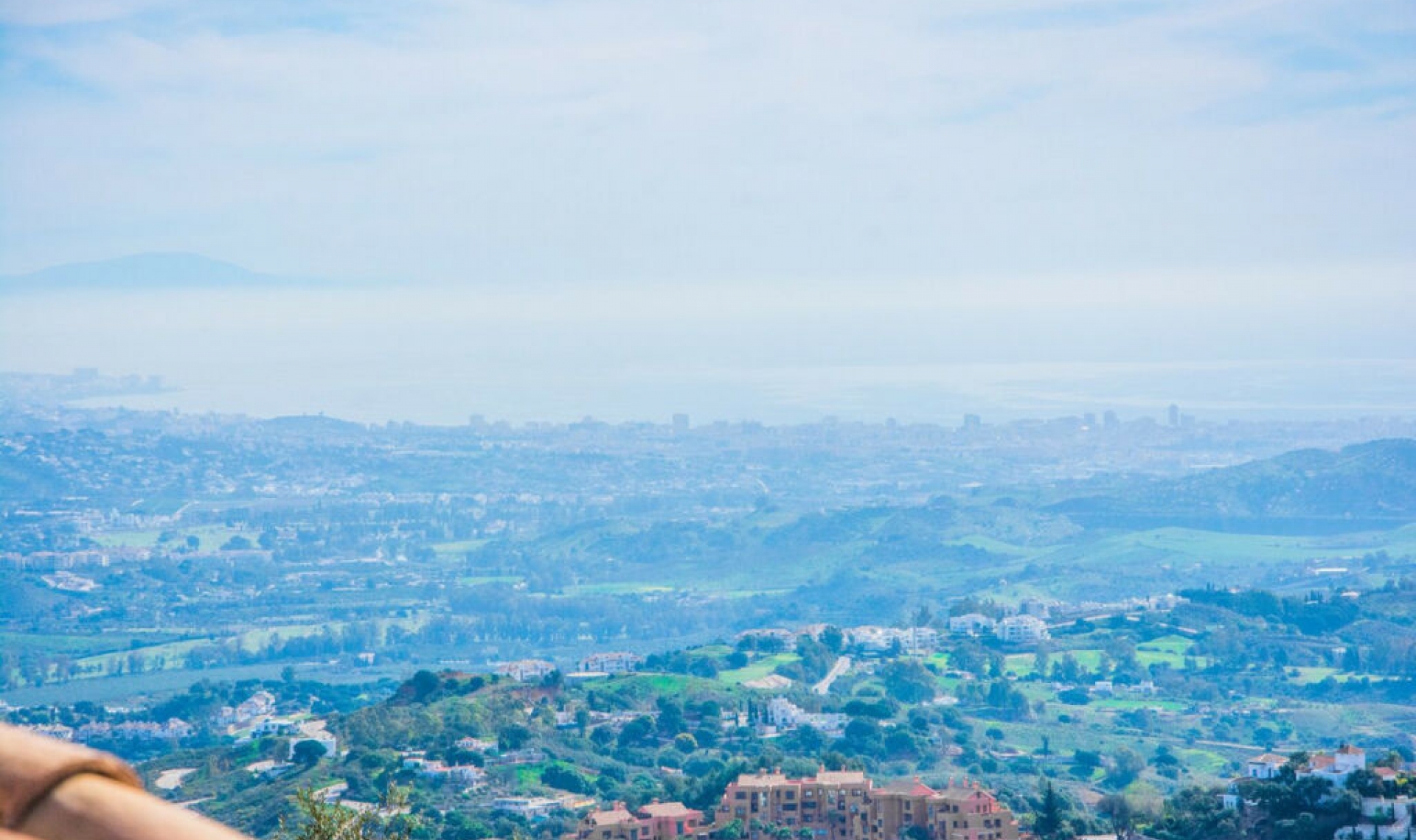 Resale - House -
La Mairena