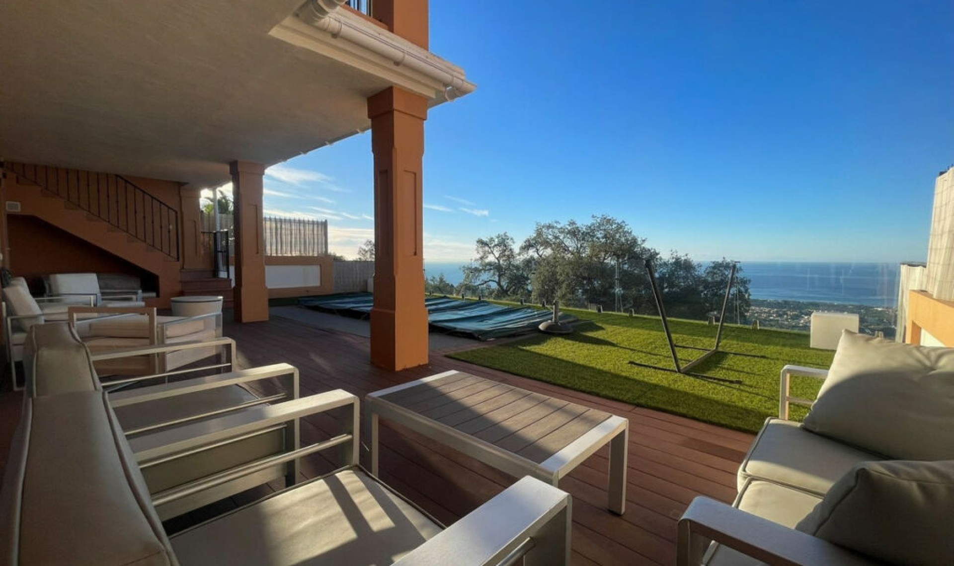 Resale - House -
La Mairena