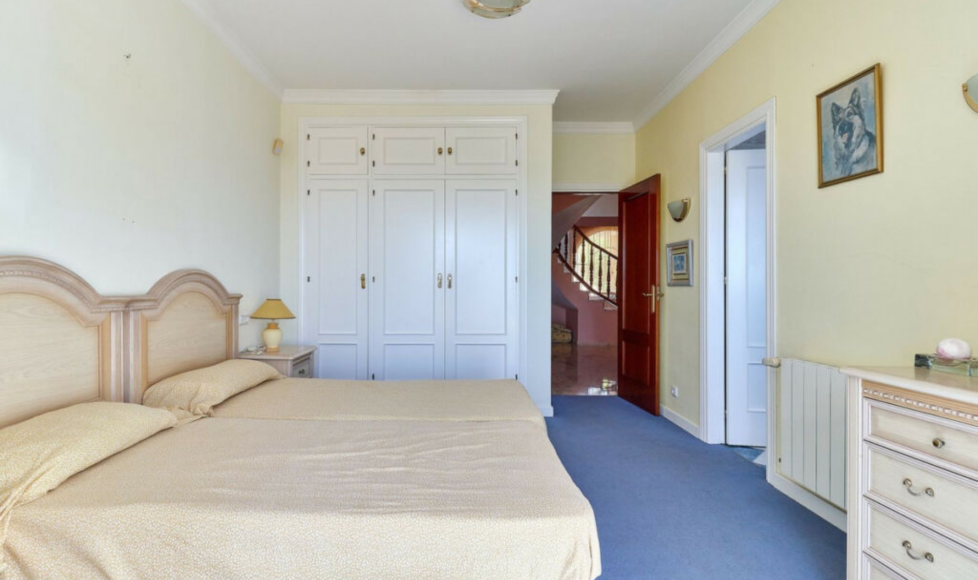Resale - House -
La Mairena