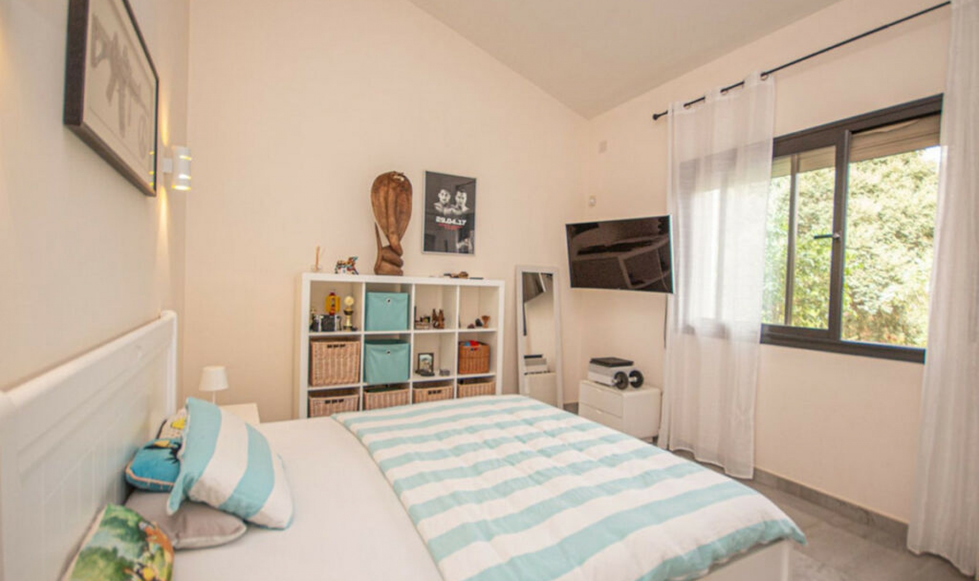 Resale - House -
La Mairena