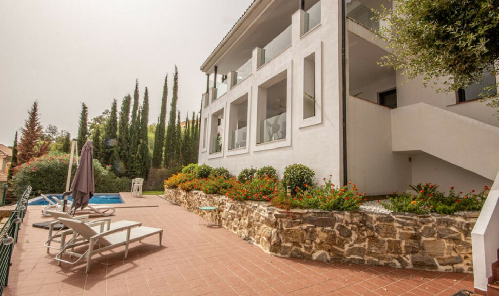 Resale - House -
La Mairena