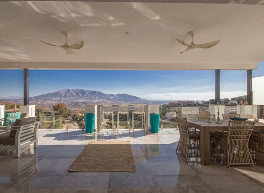 Resale - House -
La Mairena