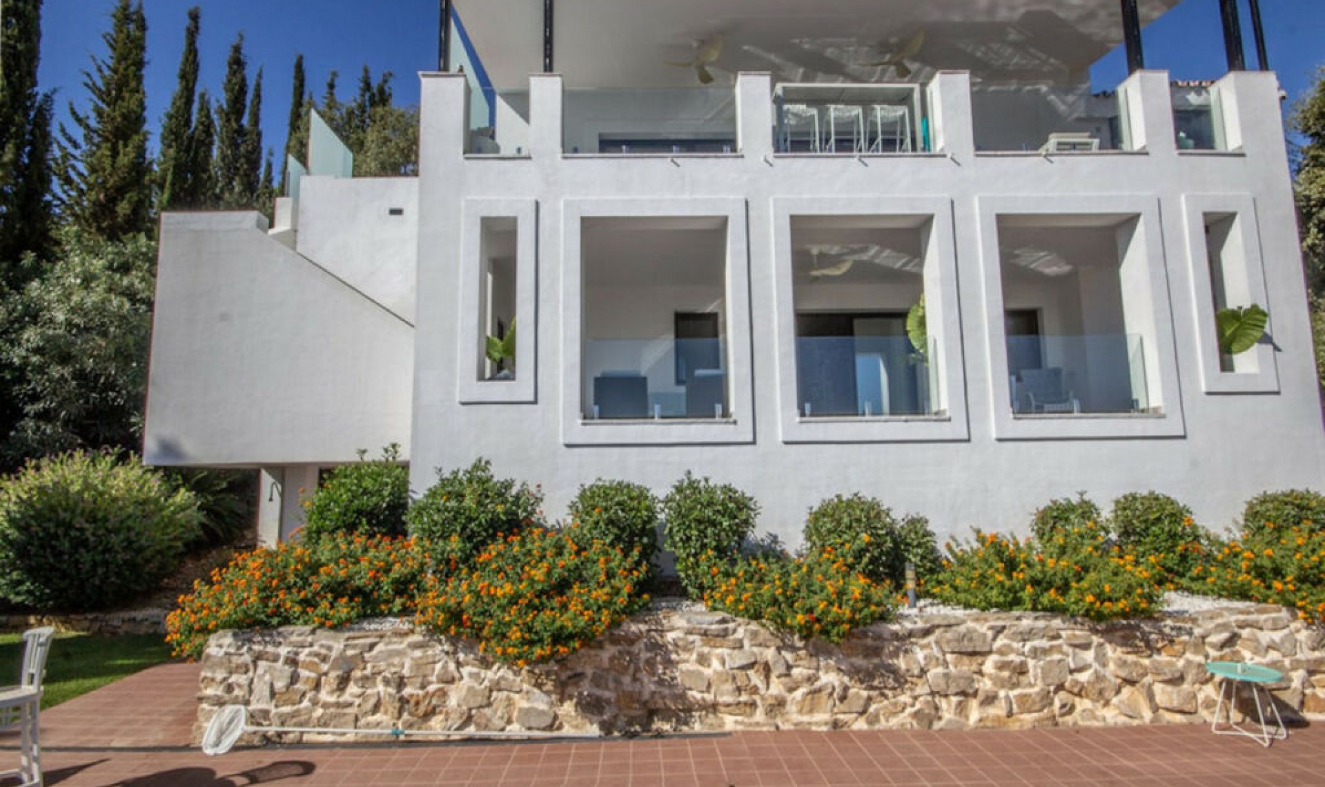 Resale - House -
La Mairena