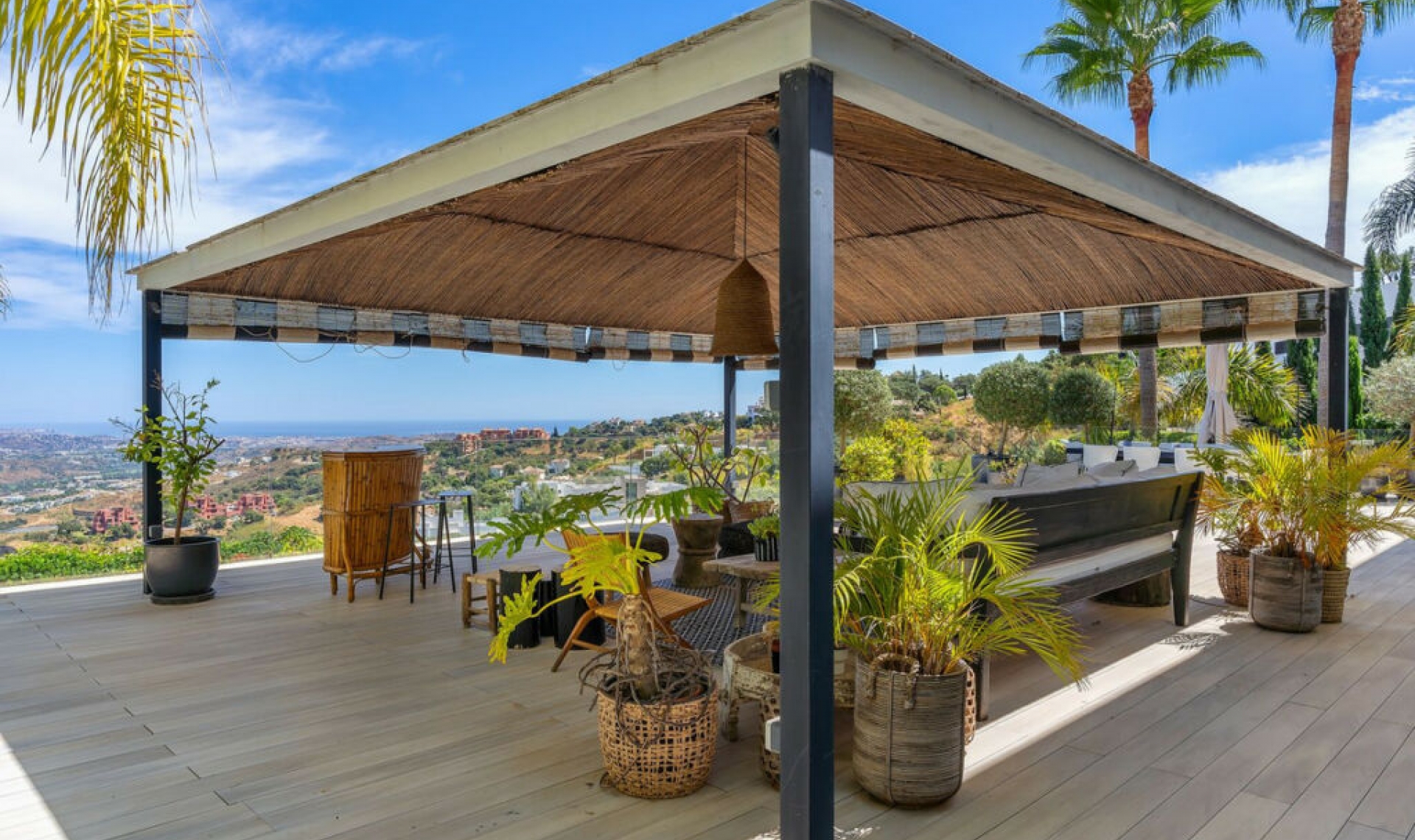 Resale - House -
La Mairena