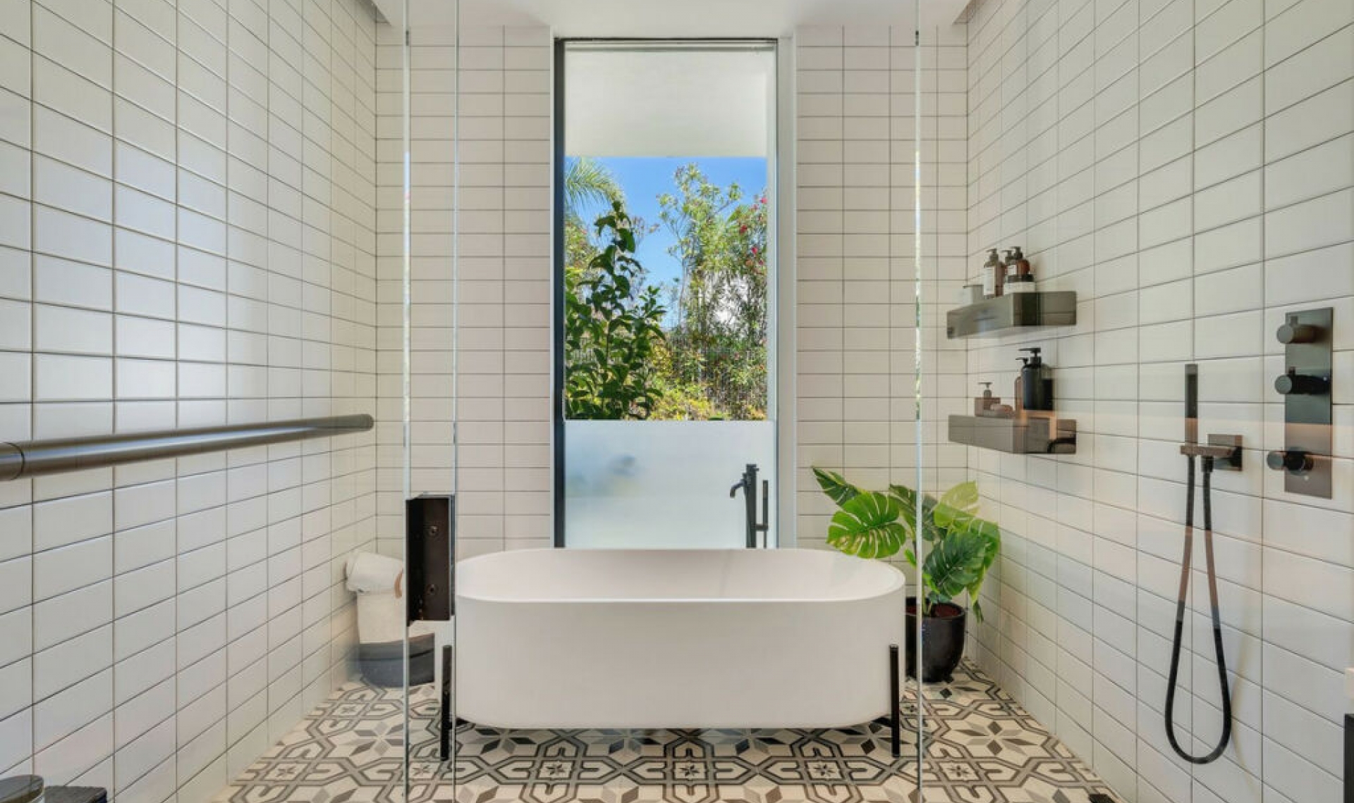 Resale - House -
La Mairena