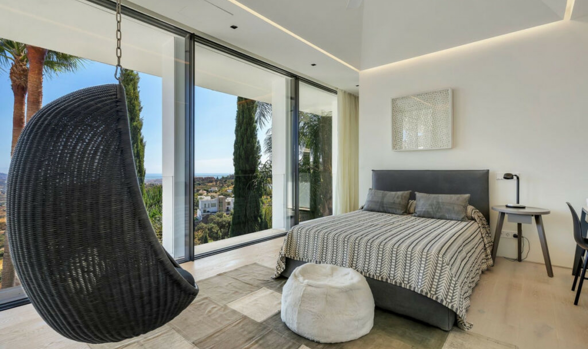 Resale - House -
La Mairena