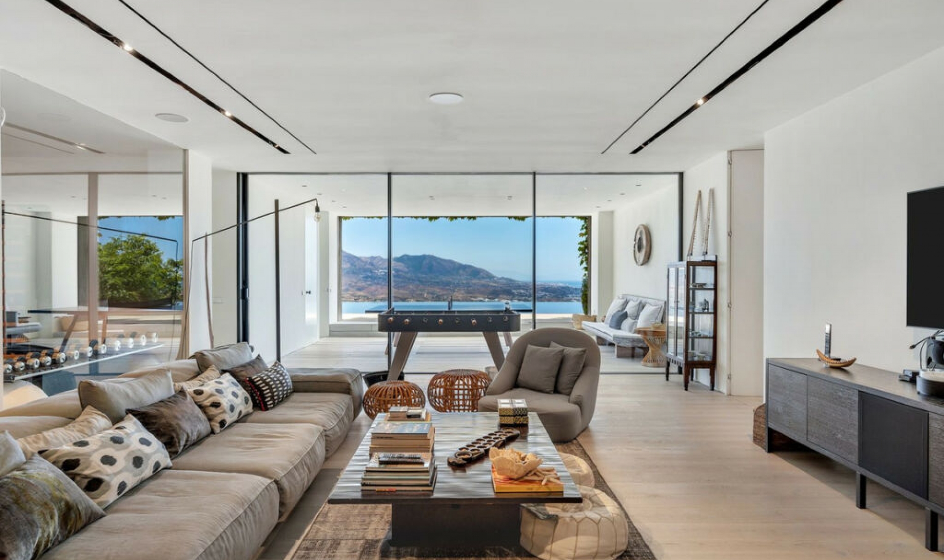 Resale - House -
La Mairena
