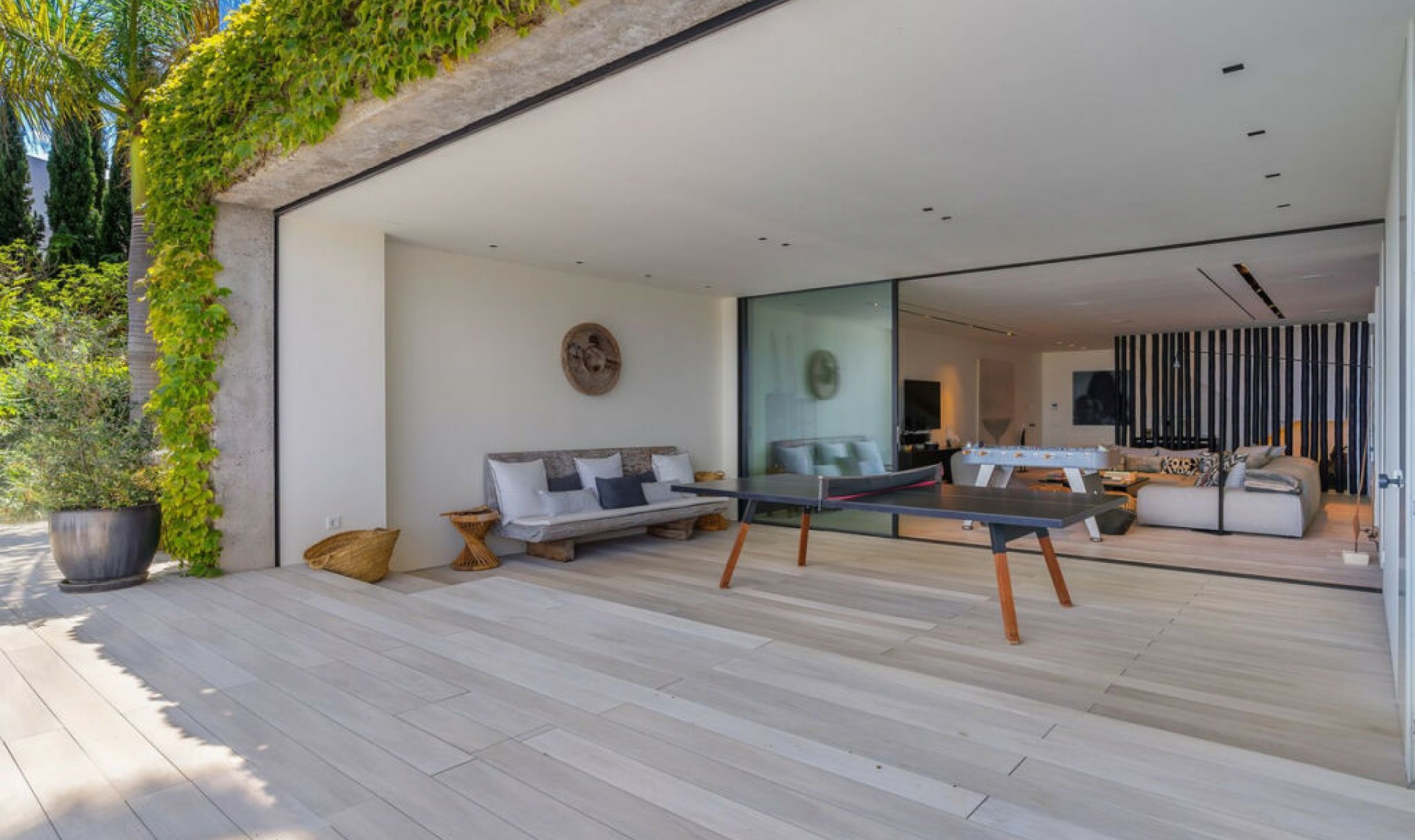 Resale - House -
La Mairena