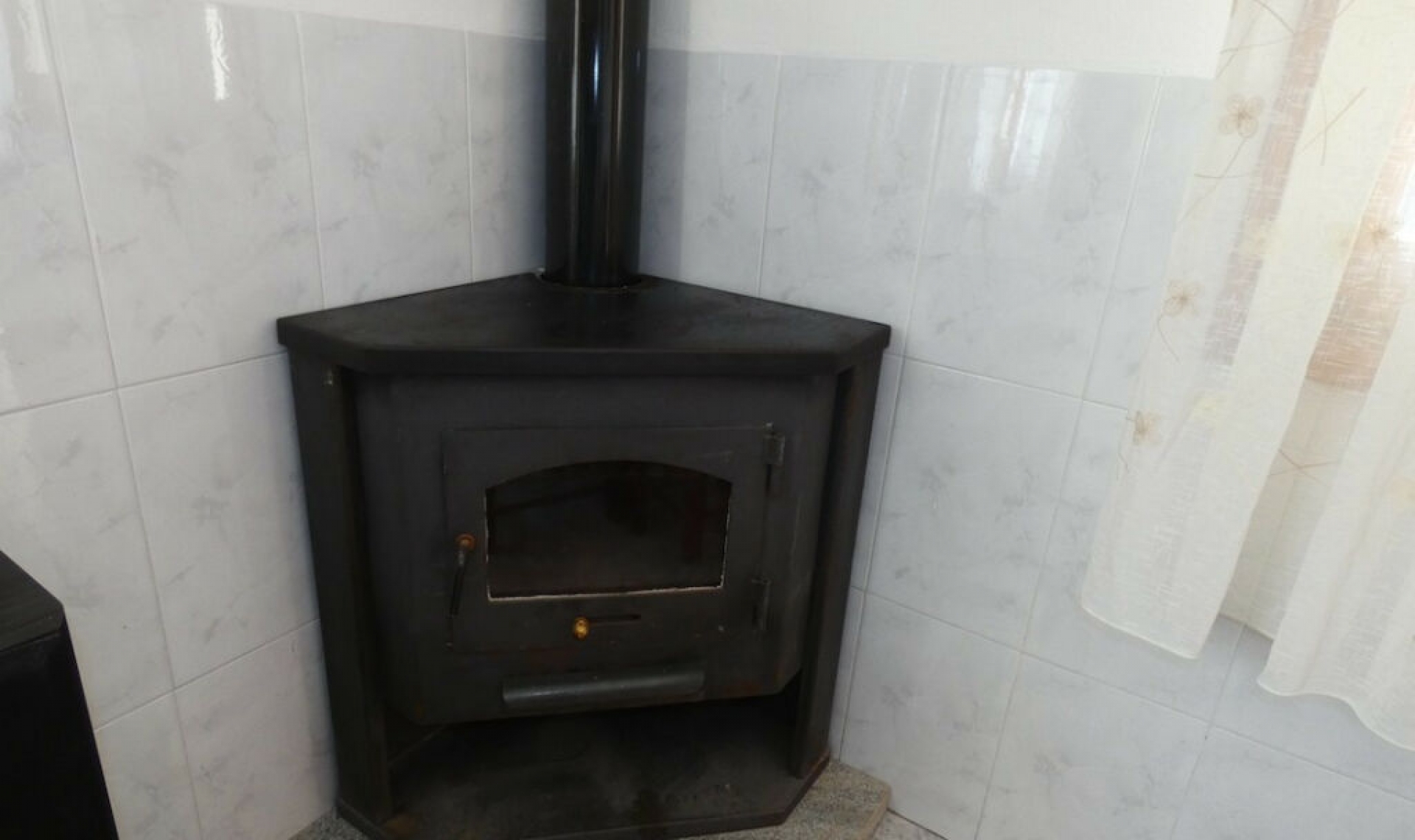 Resale - House -
La Marina
