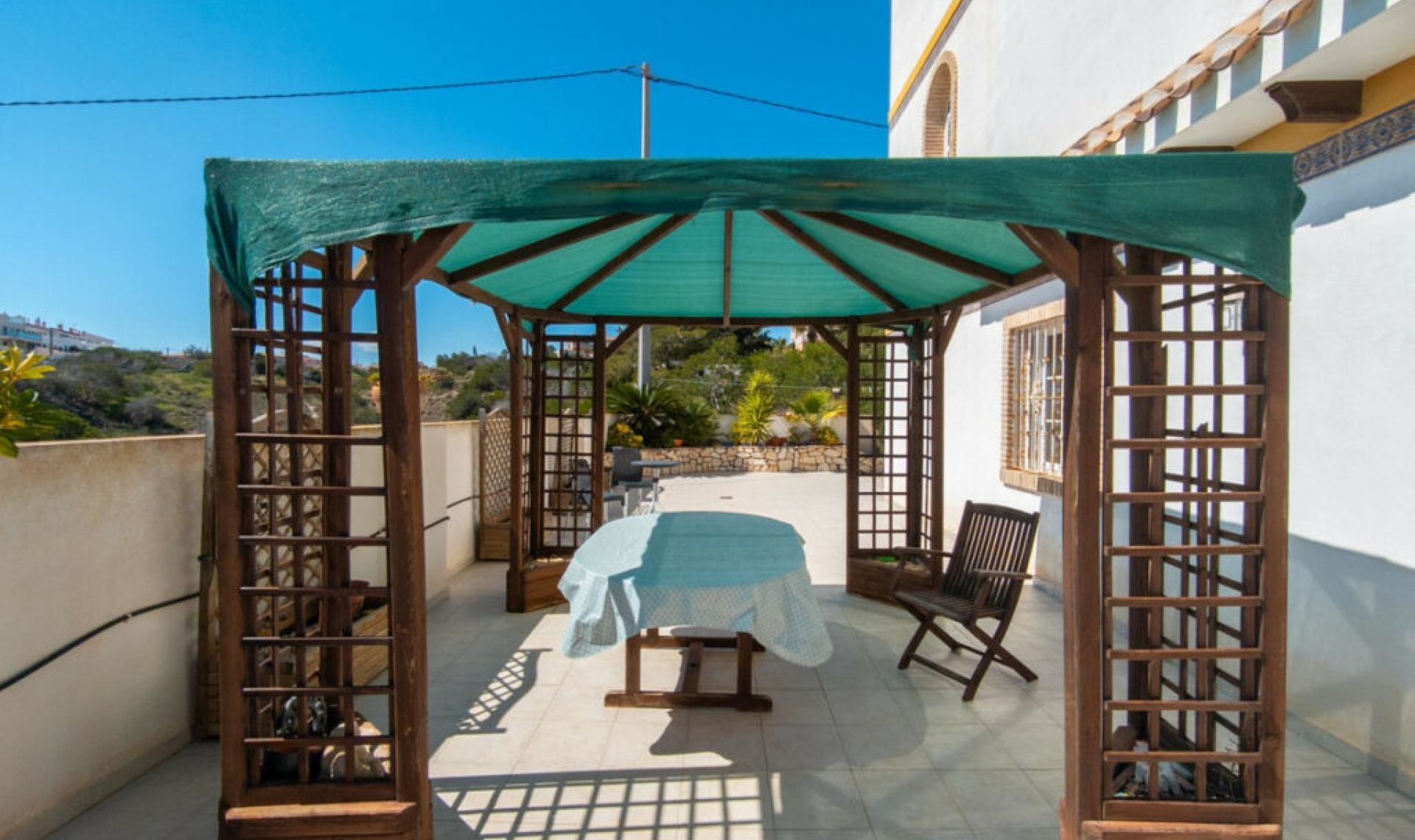 Resale - House -
La Mata