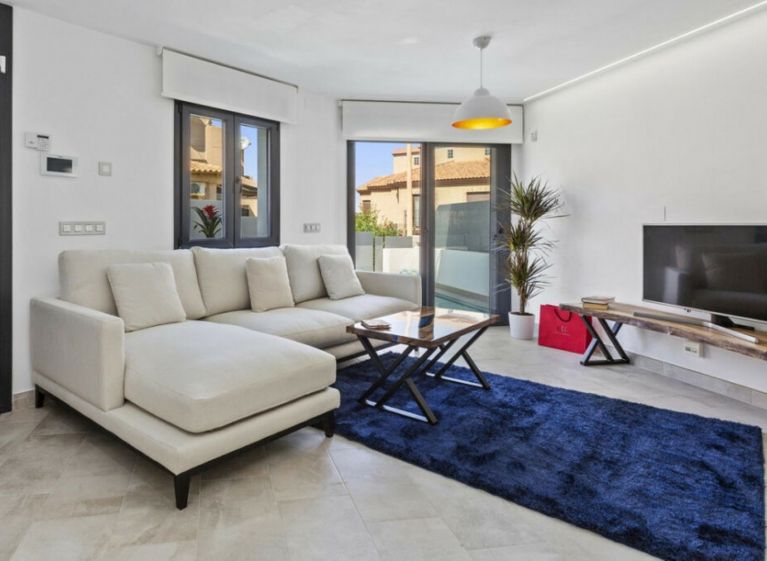 Resale - House -
La Mata