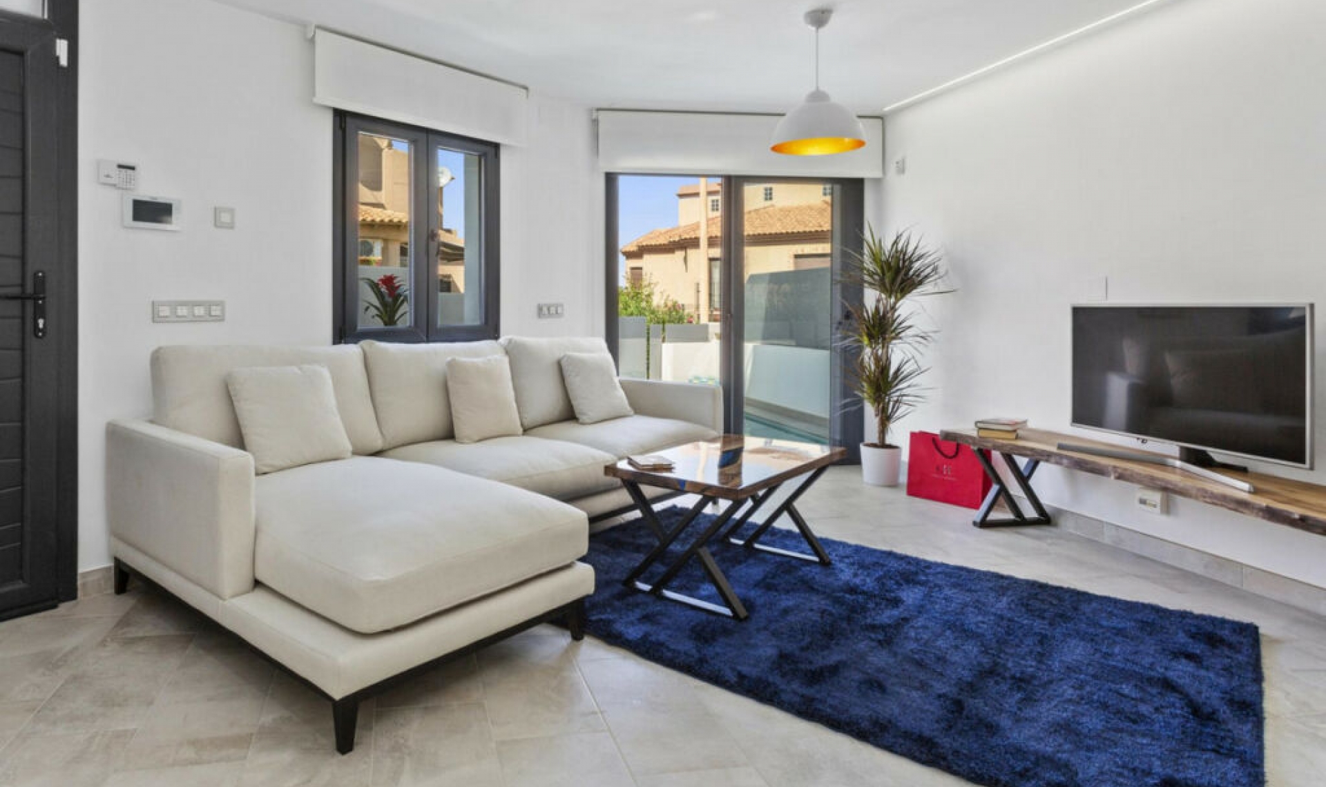 Resale - House -
La Mata