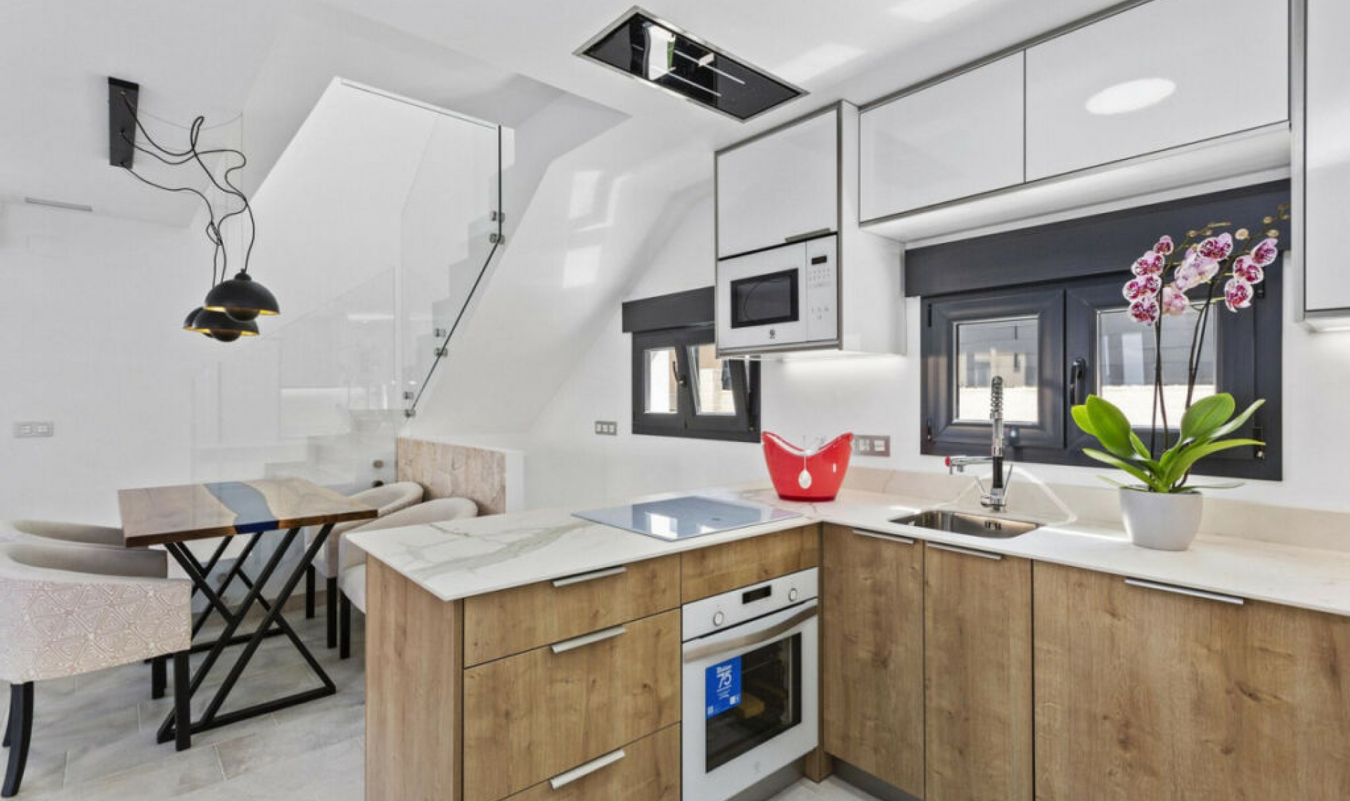 Resale - House -
La Mata