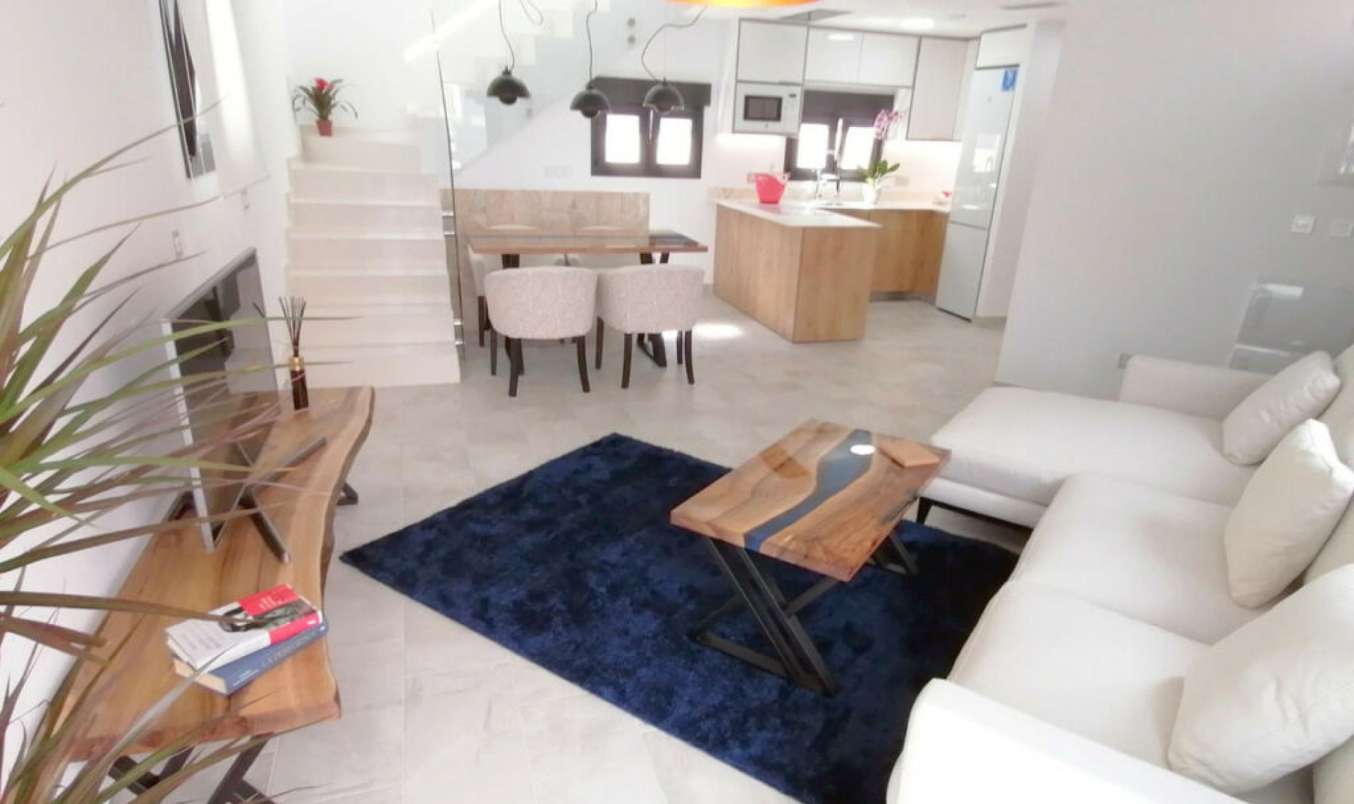 Resale - House -
La Mata