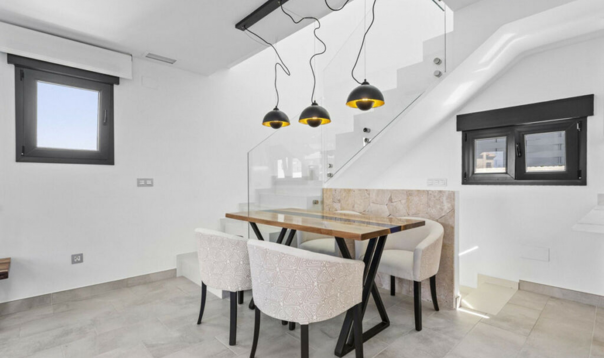 Resale - House -
La Mata