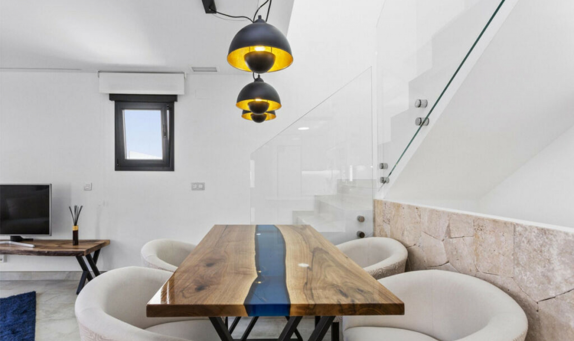 Resale - House -
La Mata