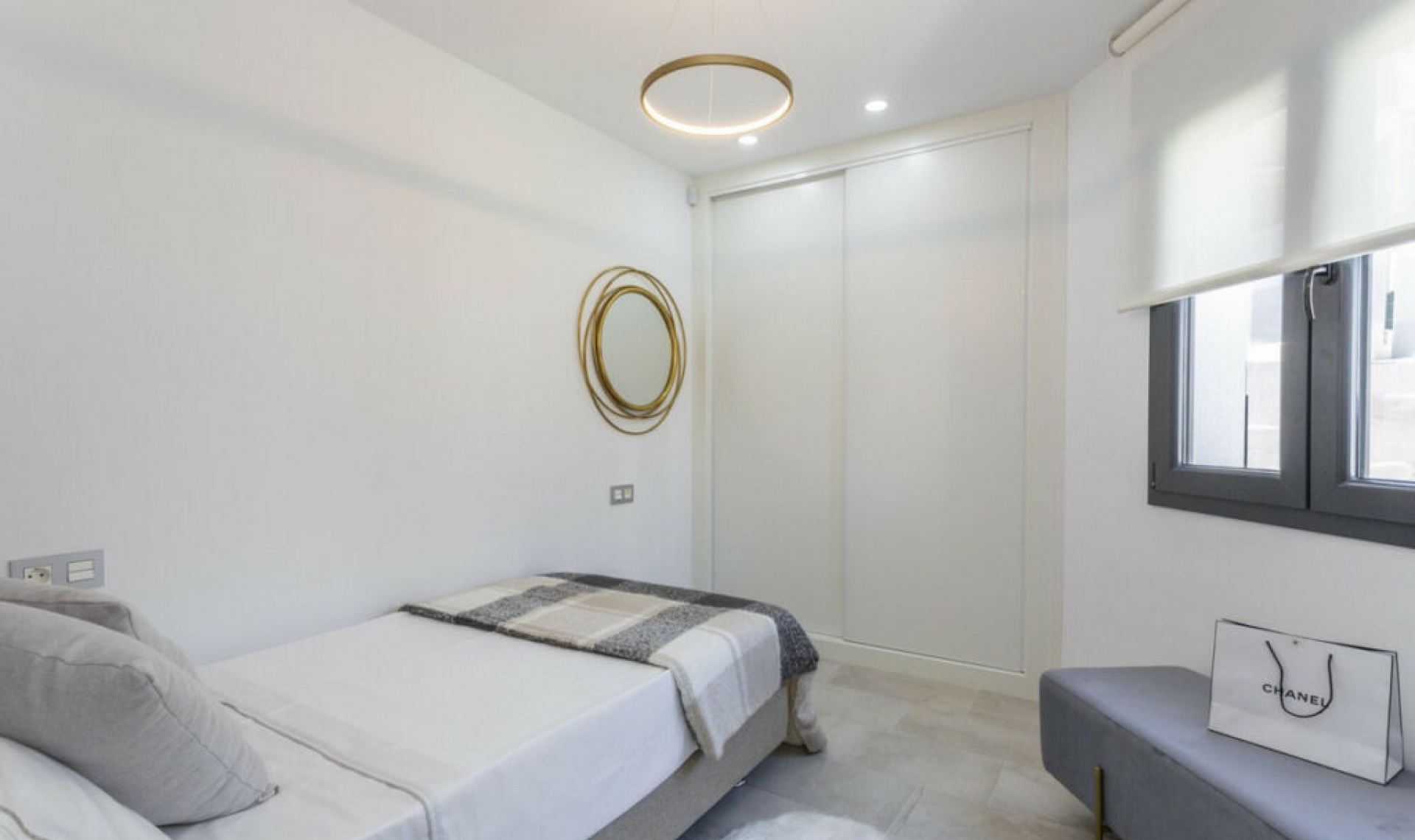 Resale - House -
La Mata