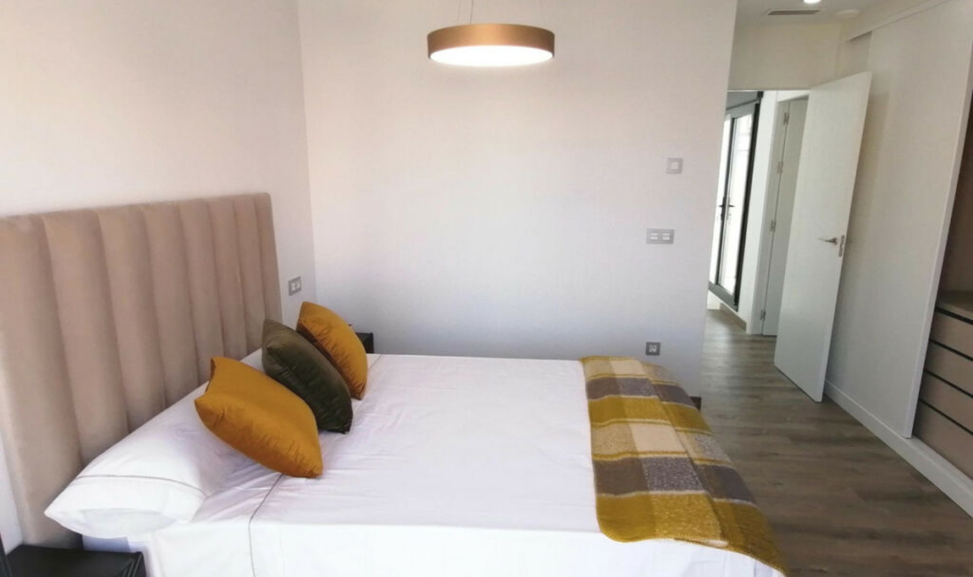 Resale - House -
La Mata