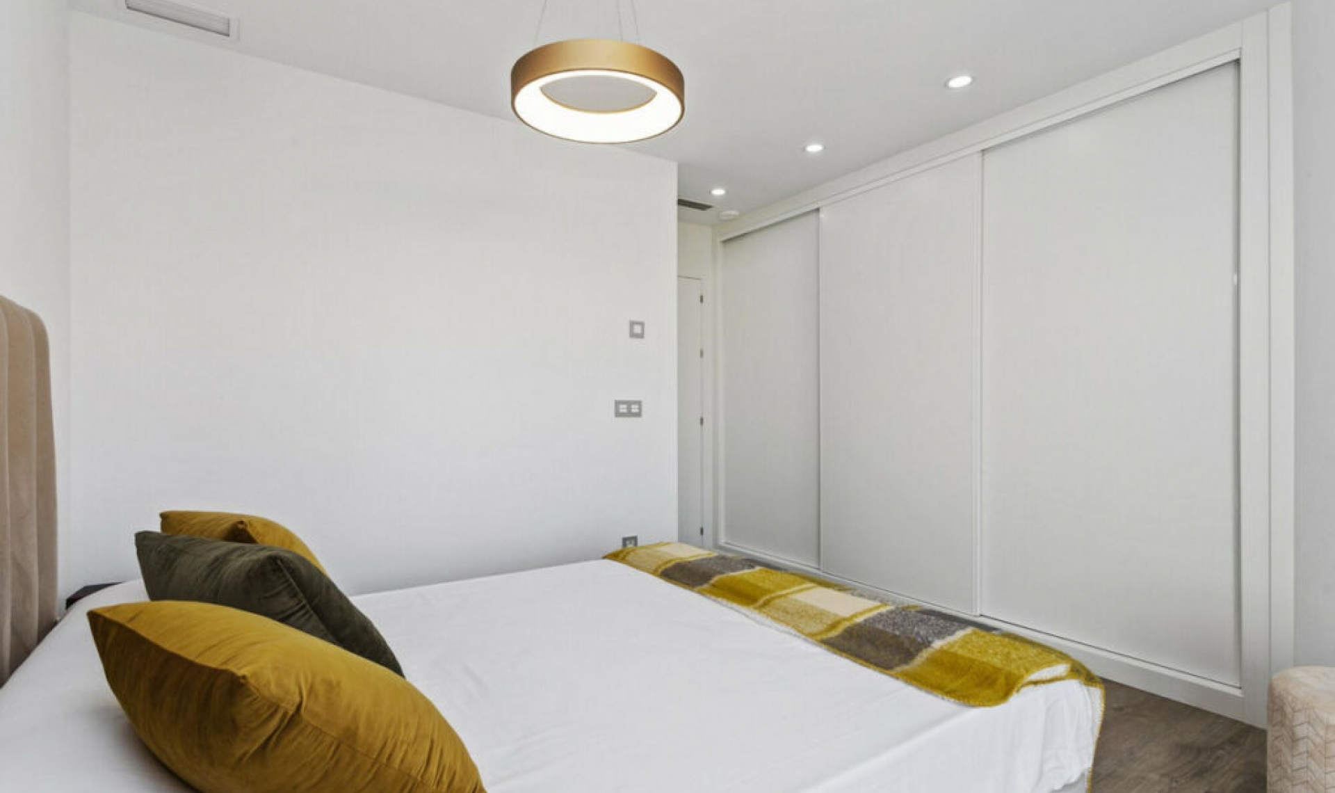 Resale - House -
La Mata