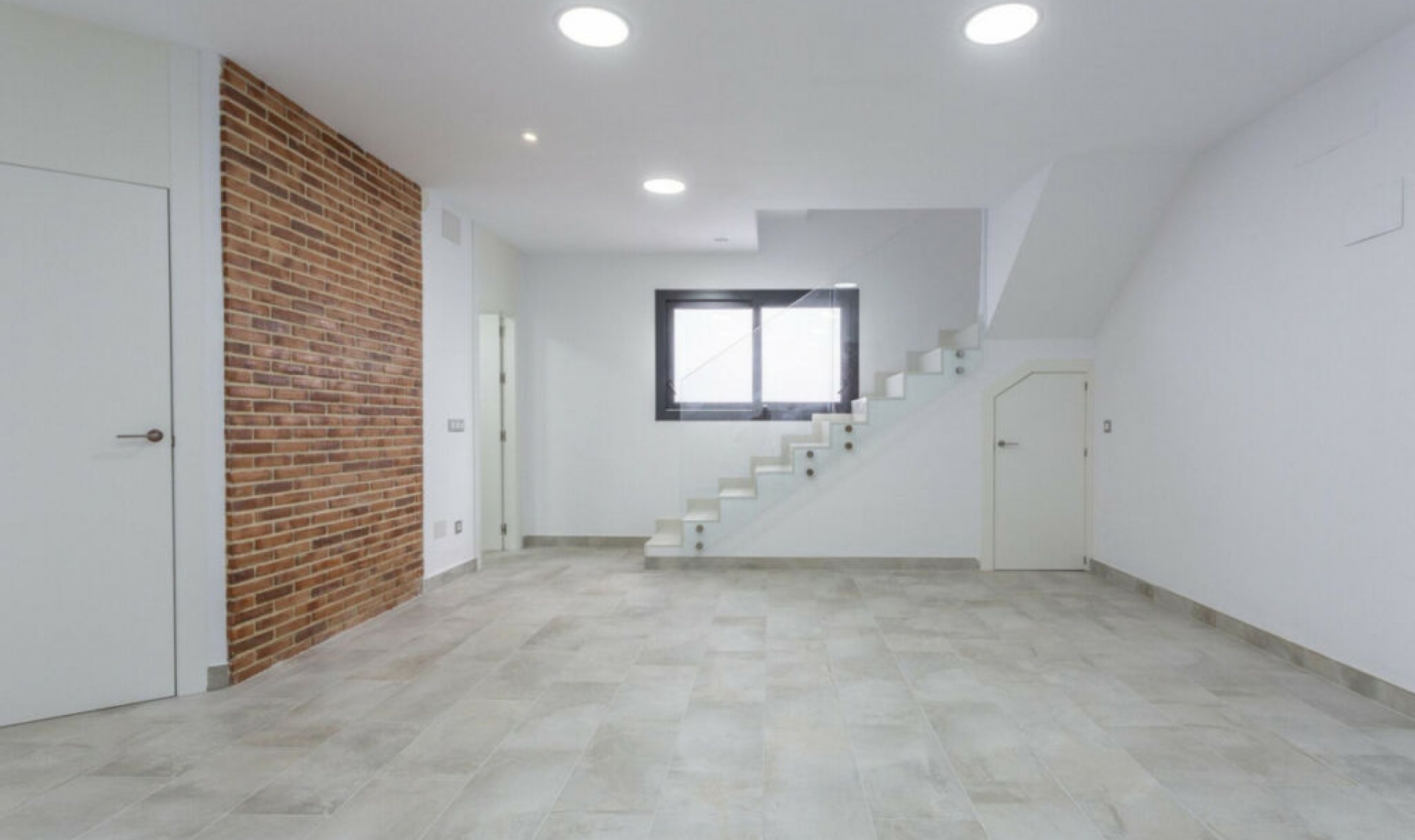 Resale - House -
La Mata