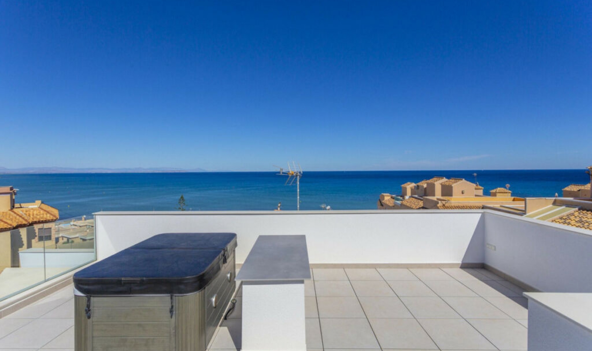 Resale - House -
La Mata