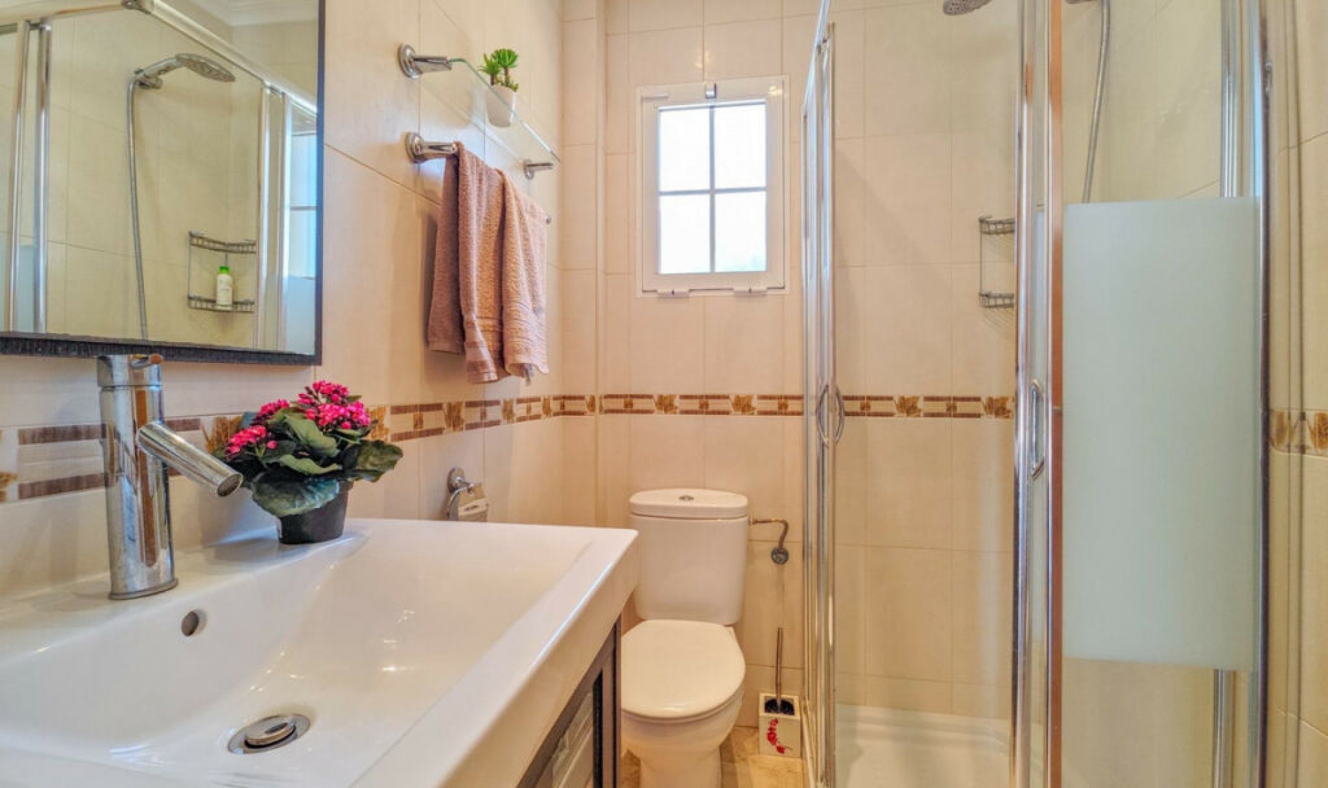 Resale - House -
La Mata