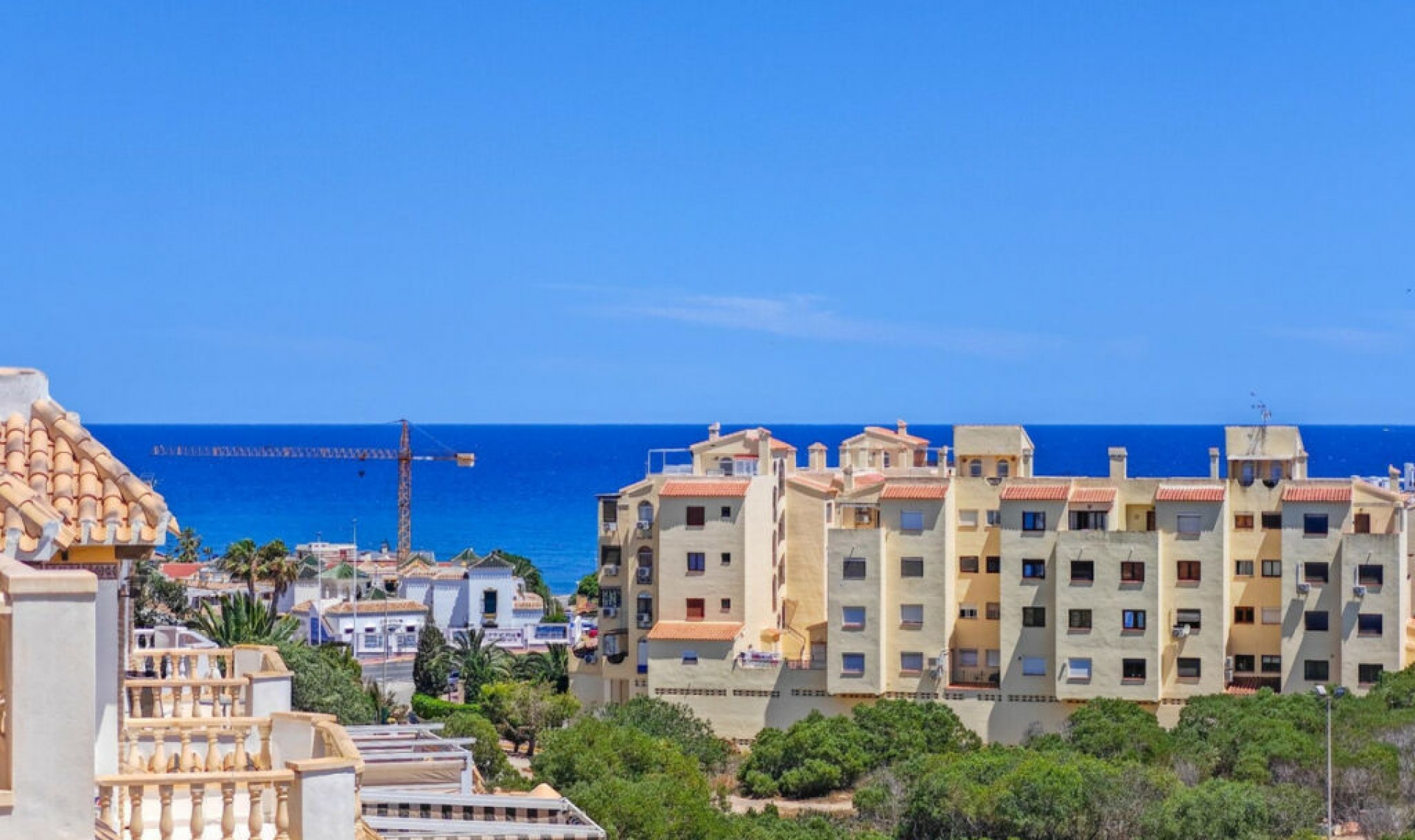 Resale - House -
La Mata