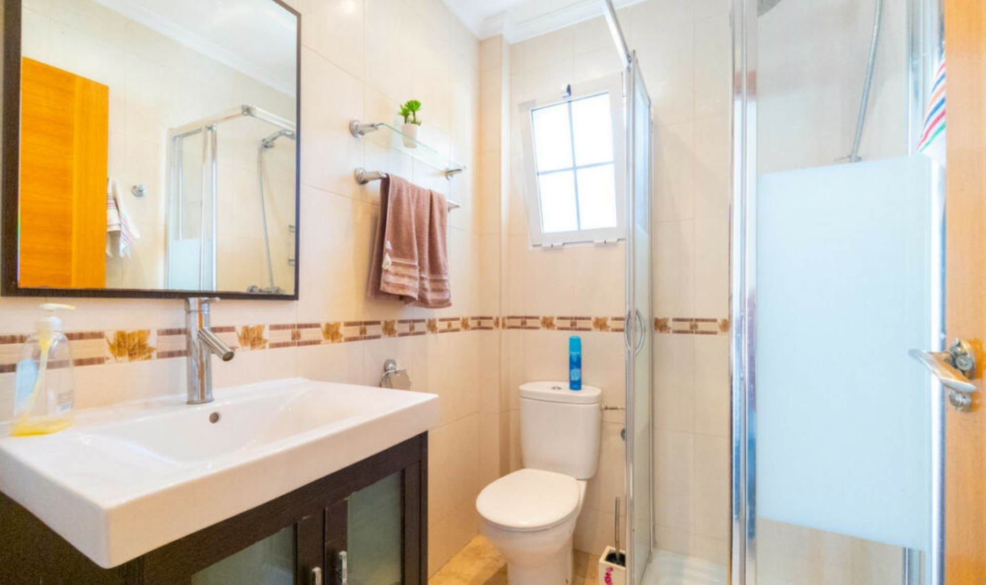 Resale - House -
La Mata