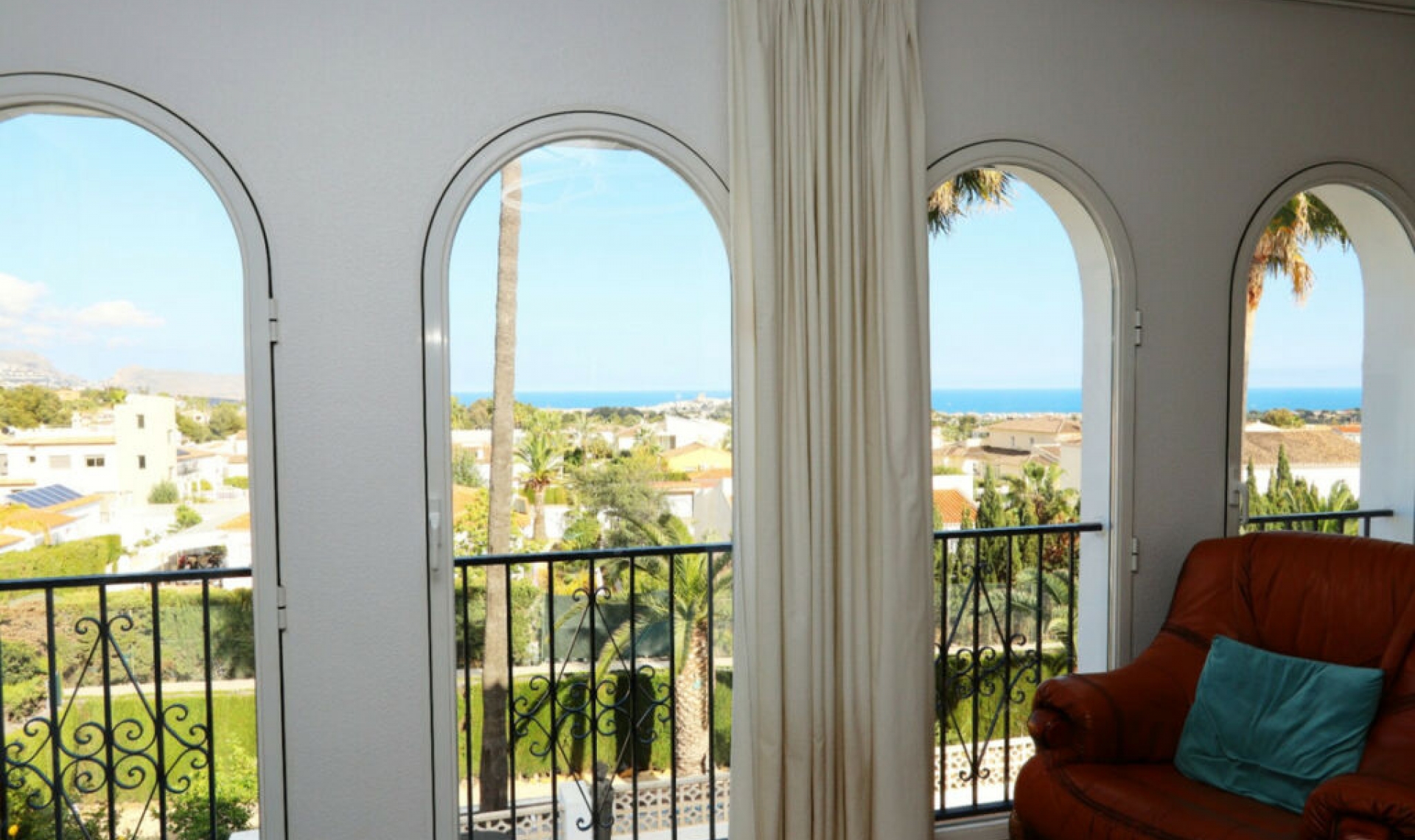 Resale - House -
La Nucía