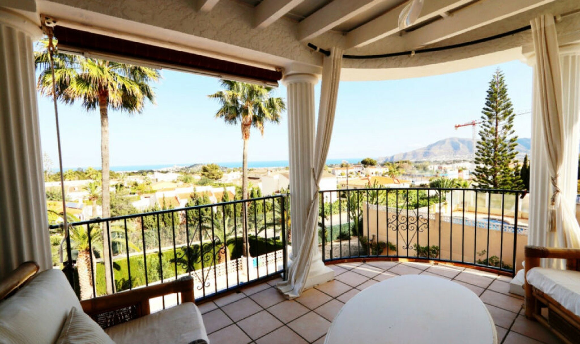 Resale - House -
La Nucía