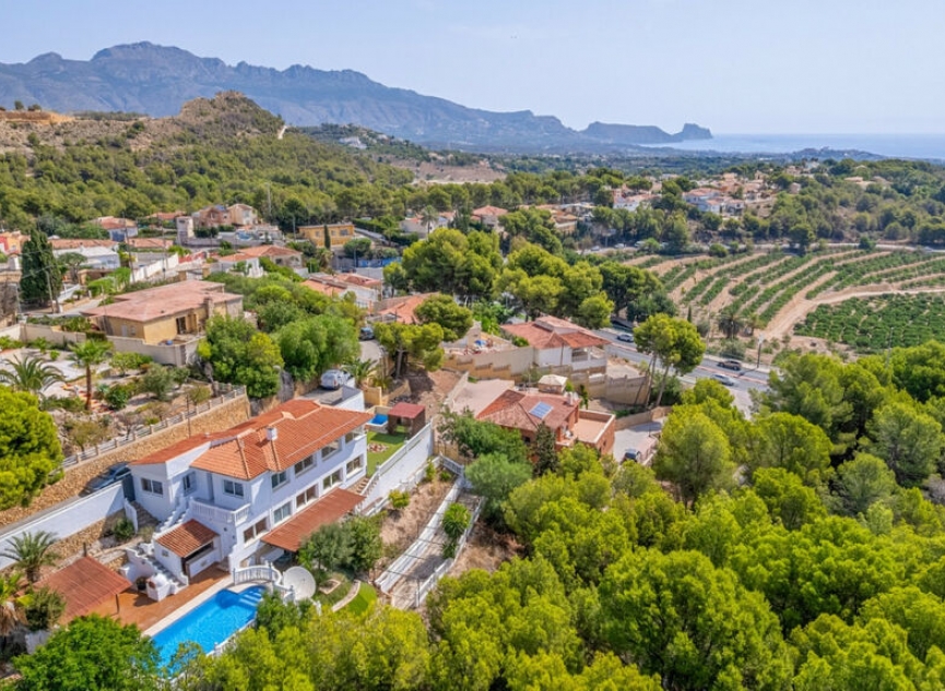 Resale - House -
La Nucía