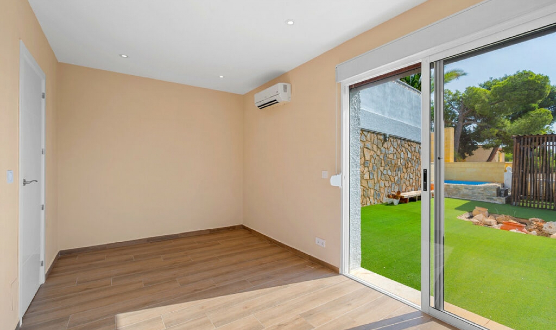 Resale - House -
La Nucía