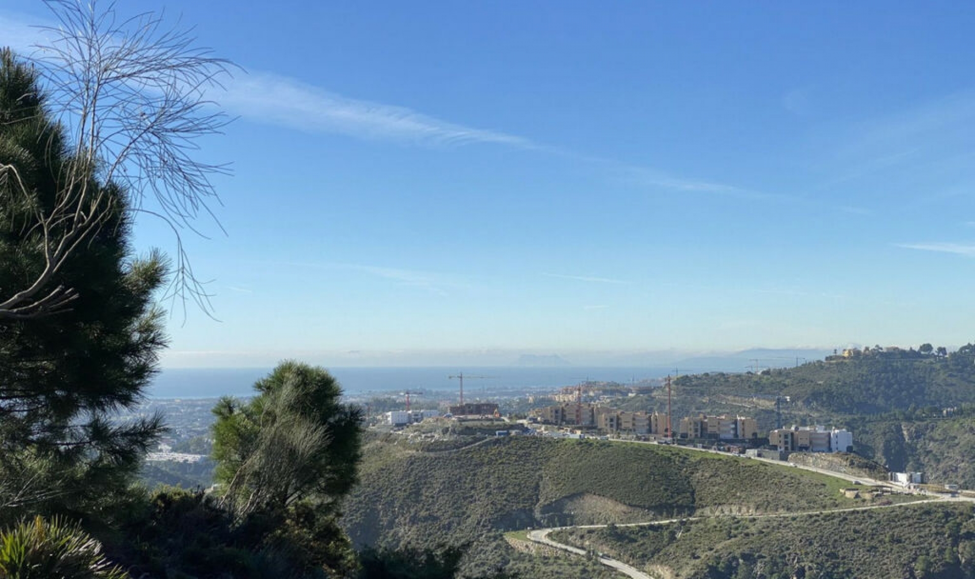 Resale - House -
La Quinta