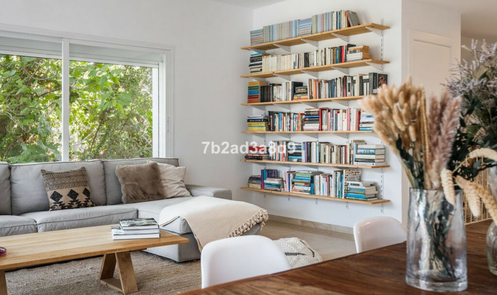 Resale - House -
La Quinta