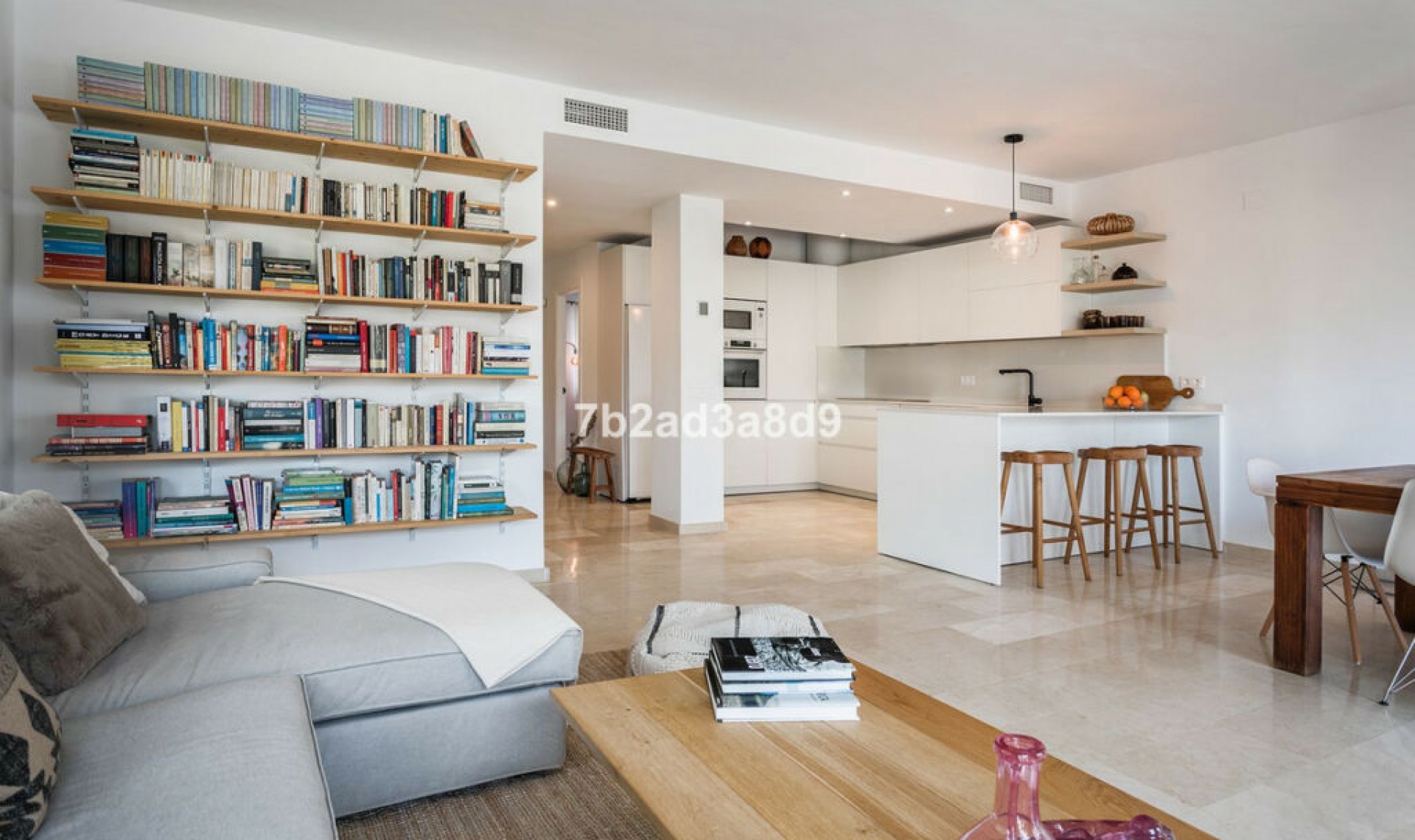 Resale - House -
La Quinta