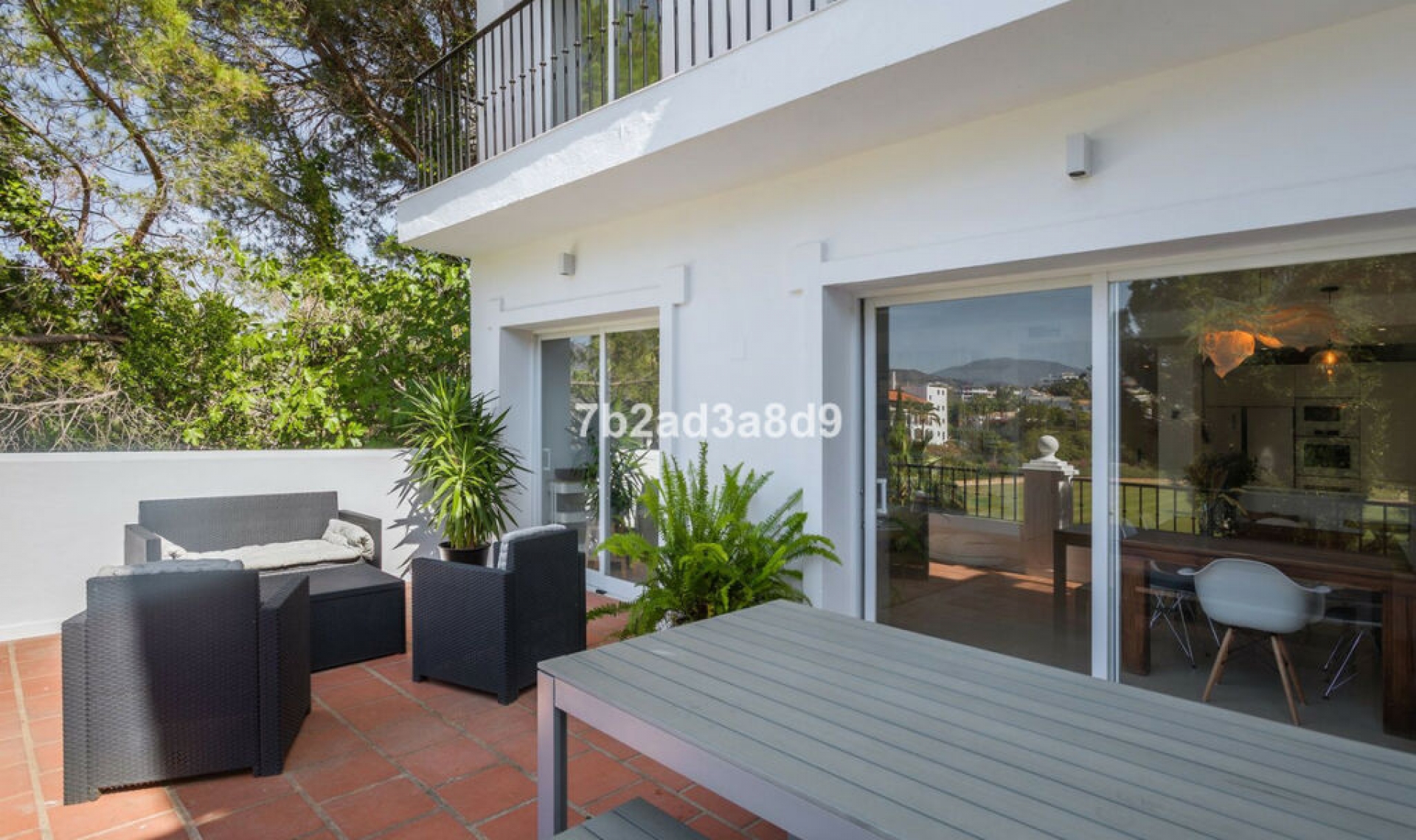 Resale - House -
La Quinta