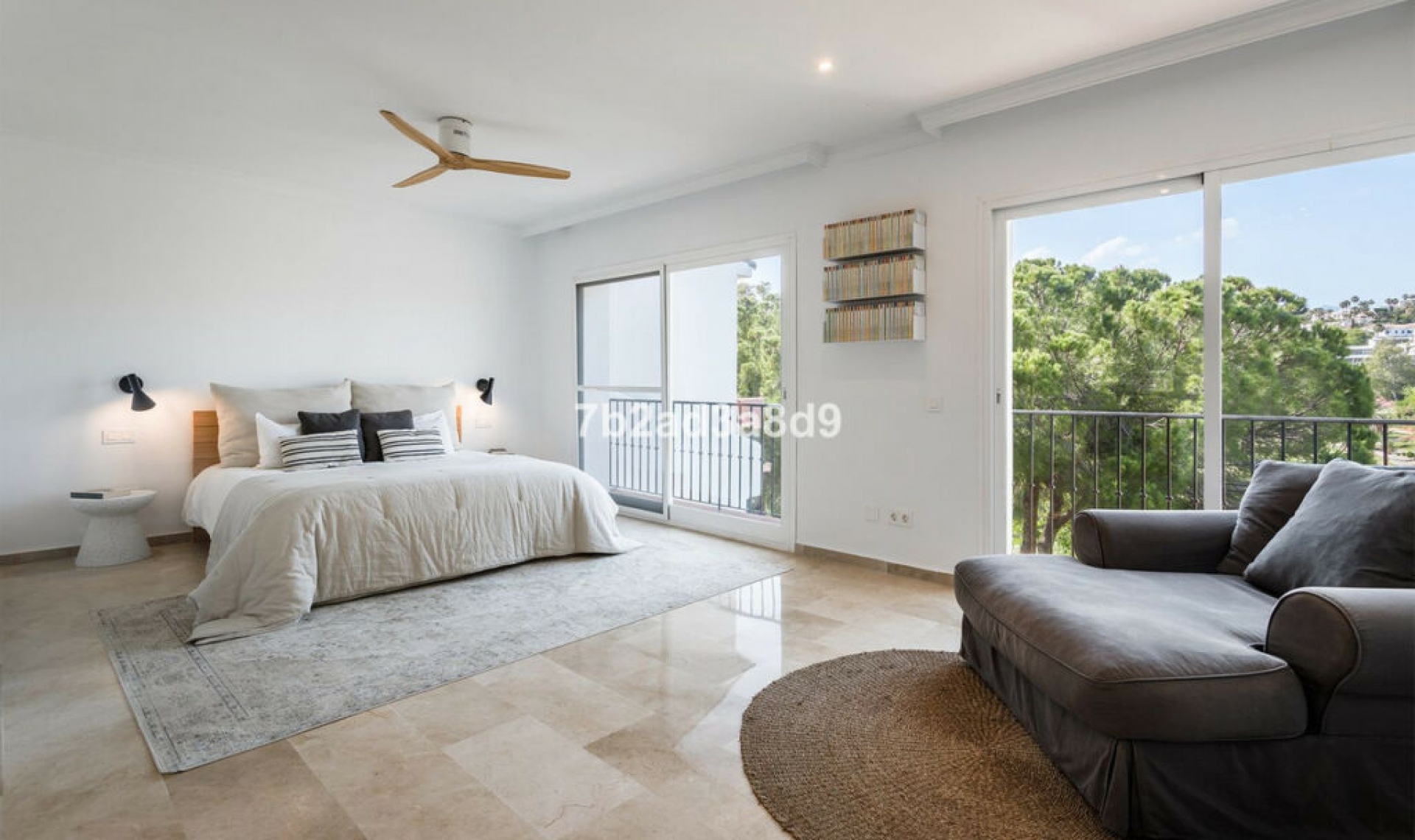 Resale - House -
La Quinta